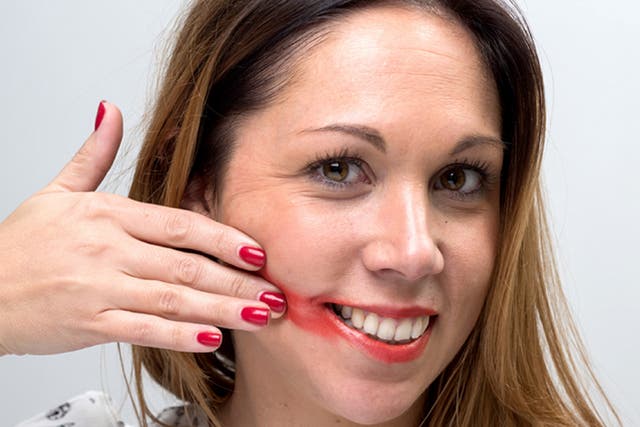 Amy posts a smeared lipstick selfie to raise awareness of cervical cancer