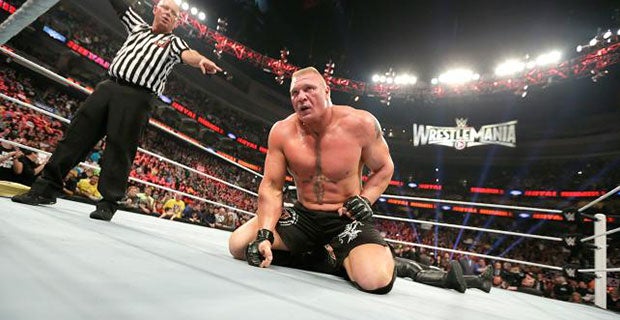 Brock Lesnar retains his WWE World Heavyweight Championship