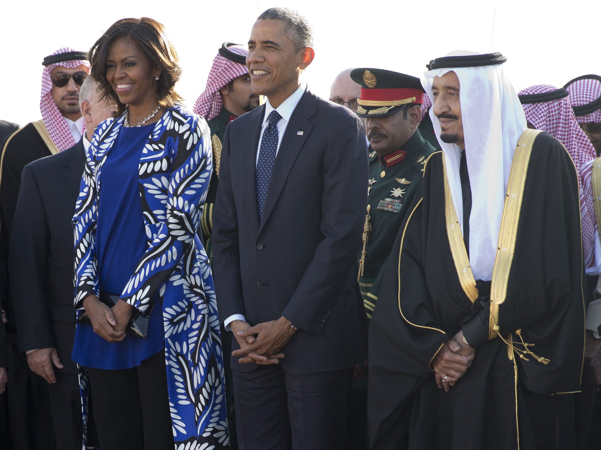 President Barack Obama and first lady Michelle Obama stand with new Saudi King Salman bin Abdul Aziz