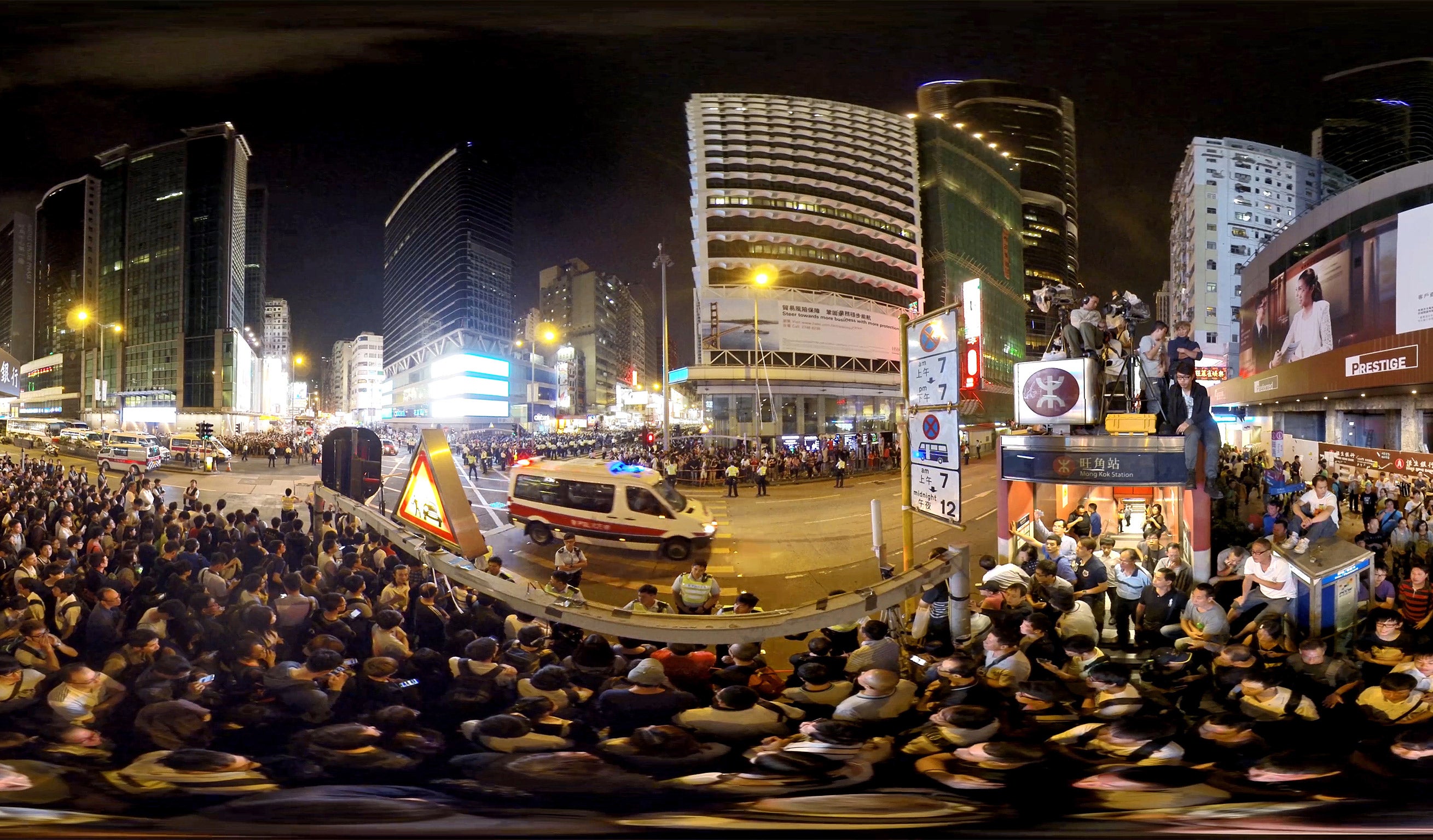 Crowd scene: a film recorded during the riots in Hong Kong can be viewed ‘immersively’ using a virtual-reality headset