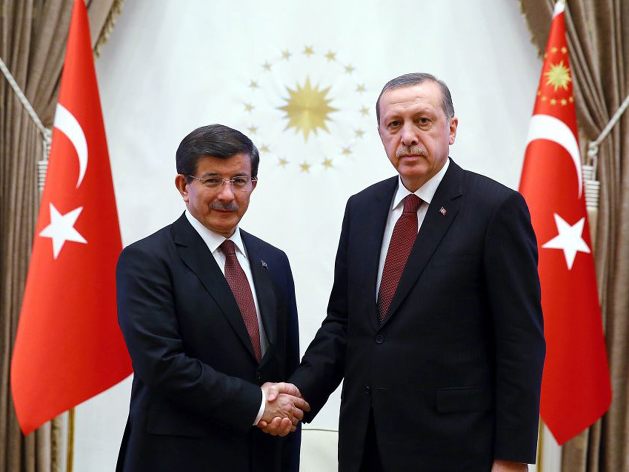 Turkey’s Prime Minister Ahmet Davutoglu, left, with President Recep Tayyip Erdogan