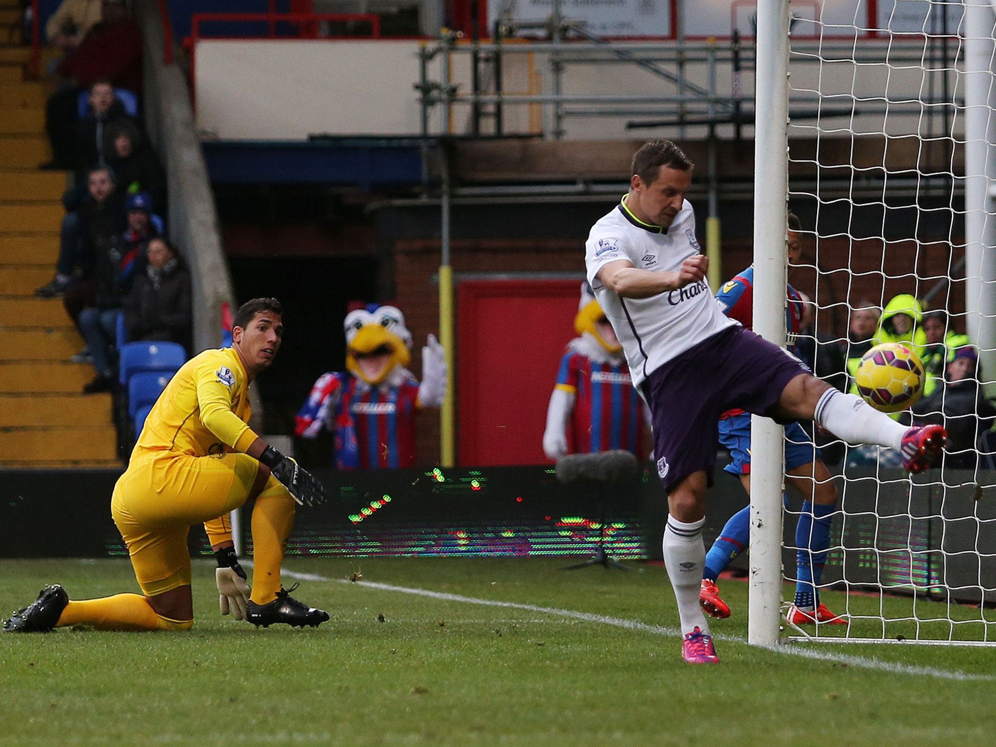 Everton’s Phil Jagielka clears off the line against Palace