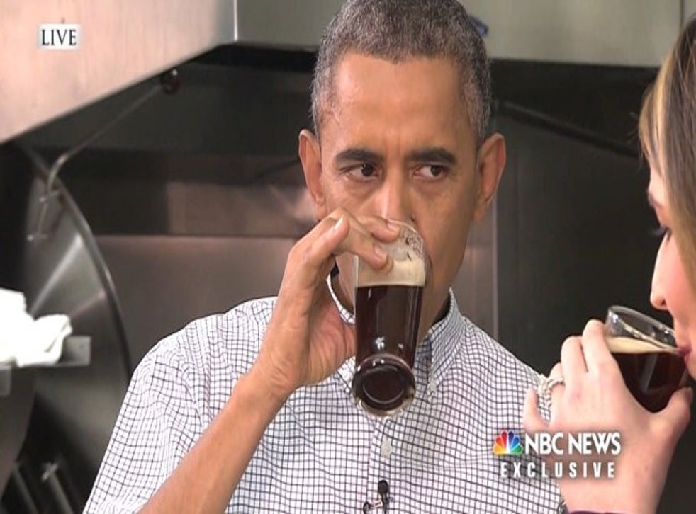 President Obama Drinks A Beer With His Pinky Up Declares His Love For Guacamole The Independent The Independent