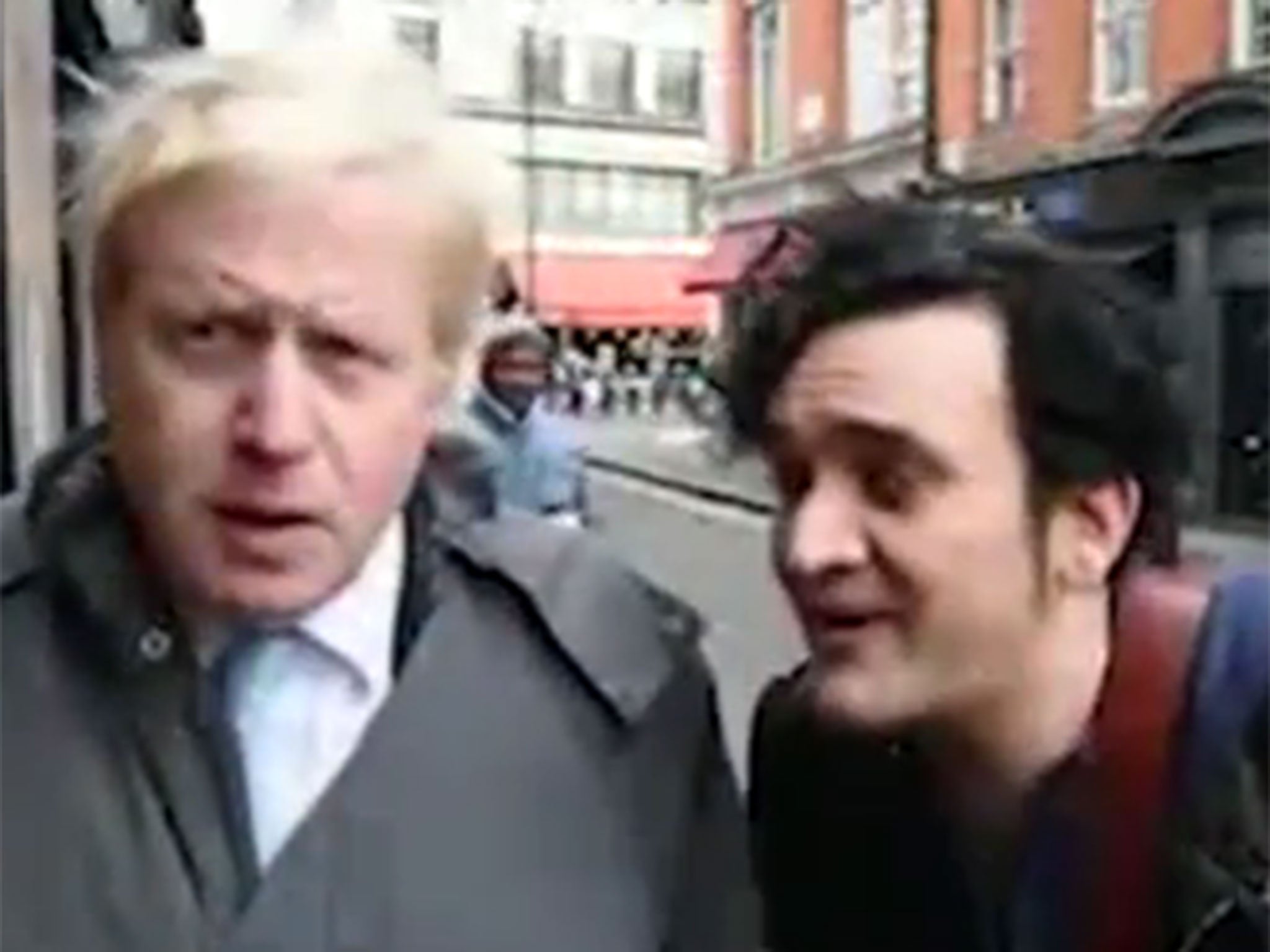 Tim Arnold and Boris Johnson sing together