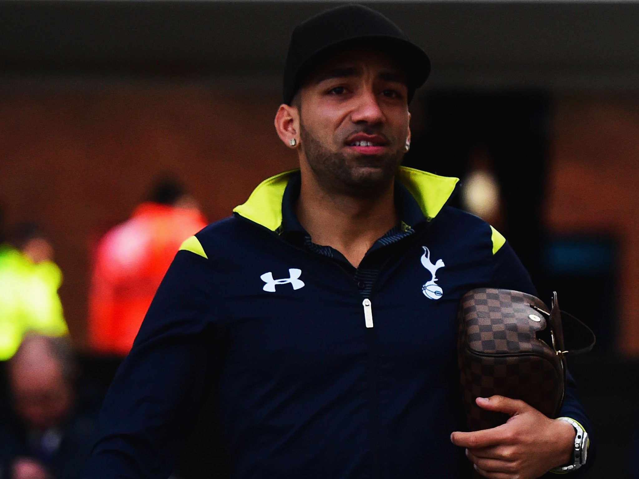 Tottenham's Aaron Lennon joined Everton on loan in deadline-day move