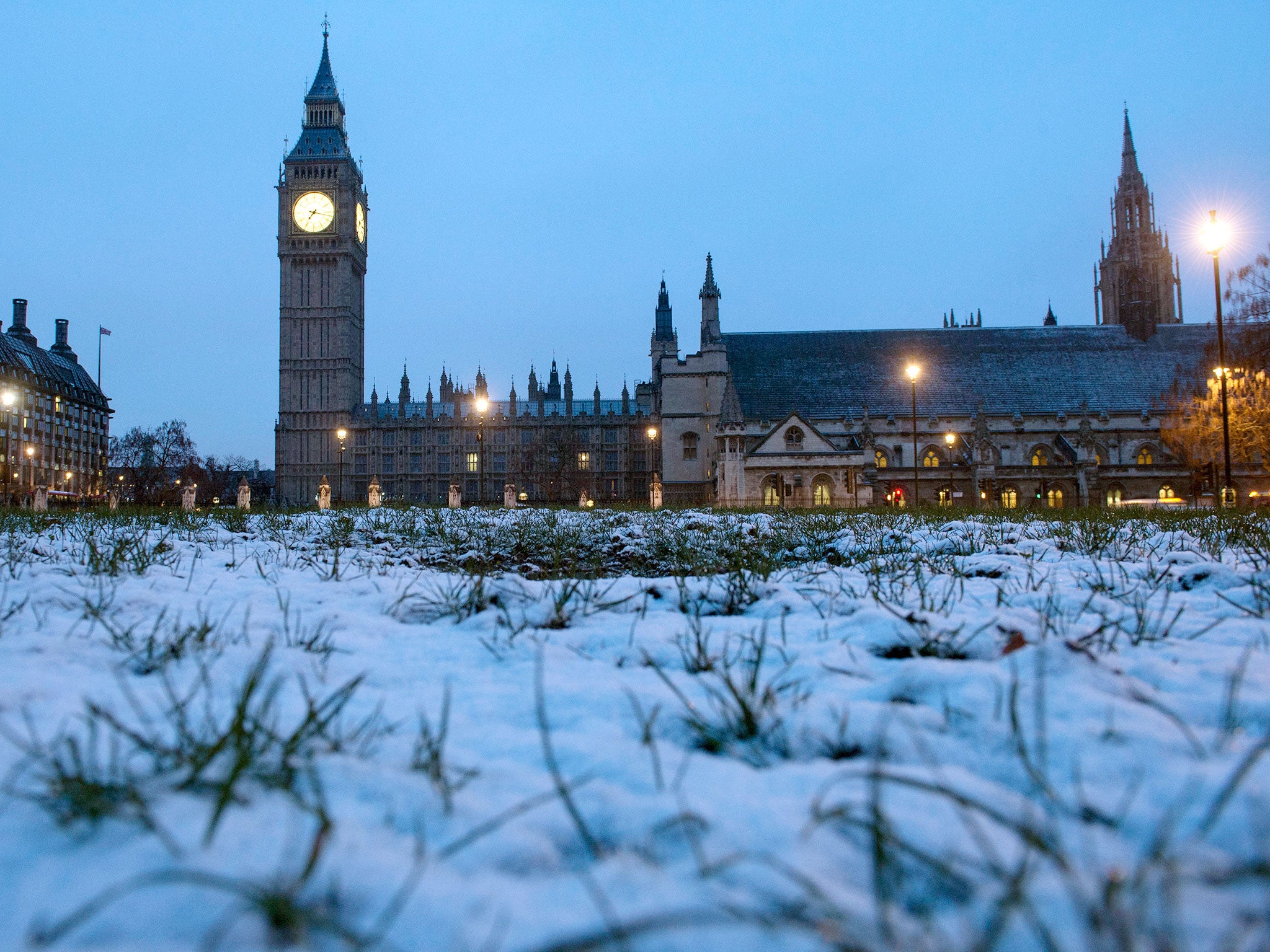 Snow outside the Houses of Parliament in London