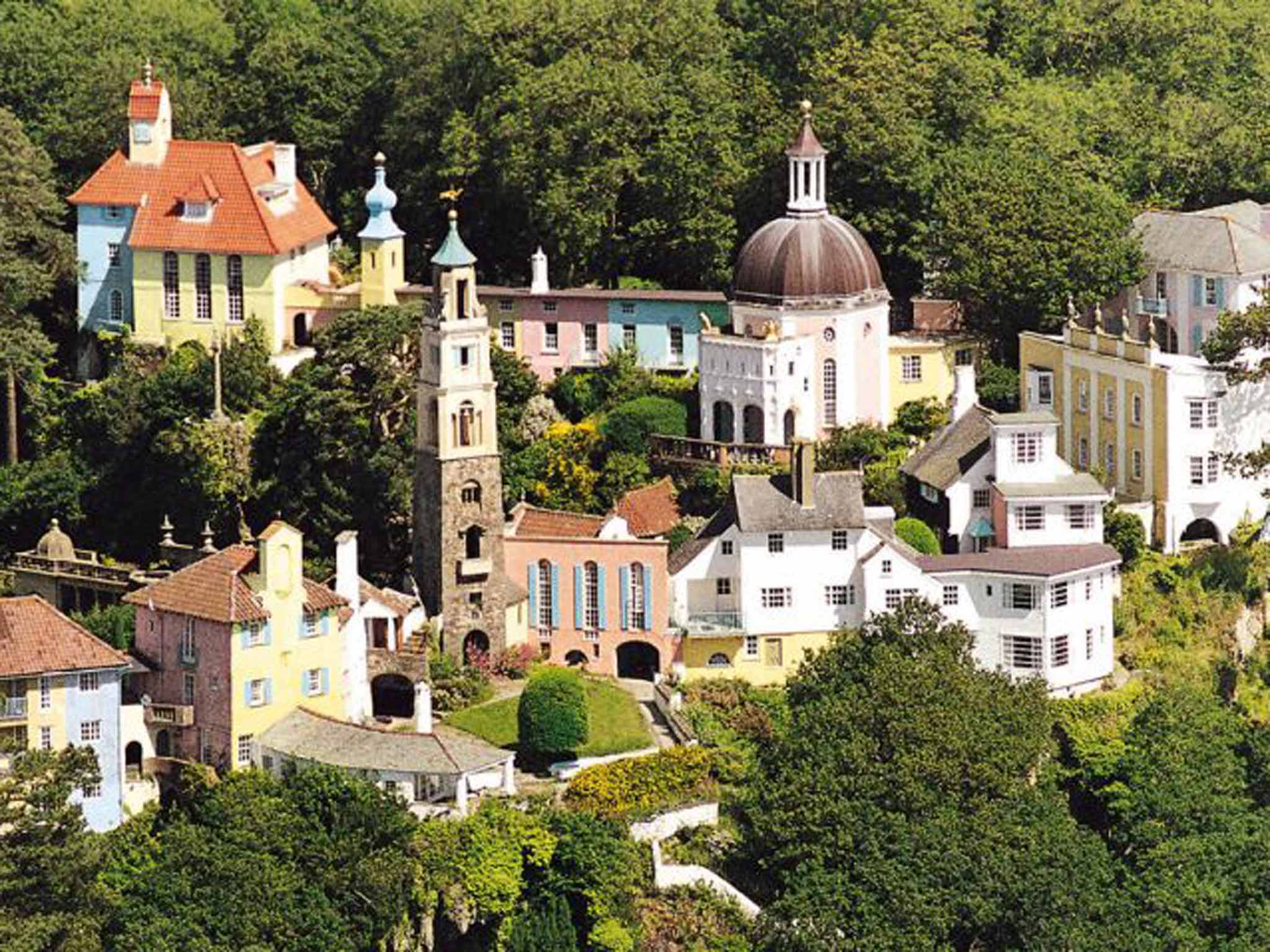Free time: spend a night in Portmeirion