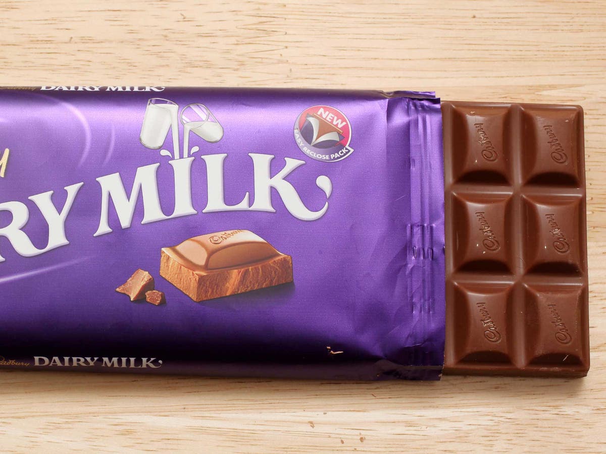 Dairy Milk Family bar shrinks one row in Australia but keeps price the same | The Independent | The Independent