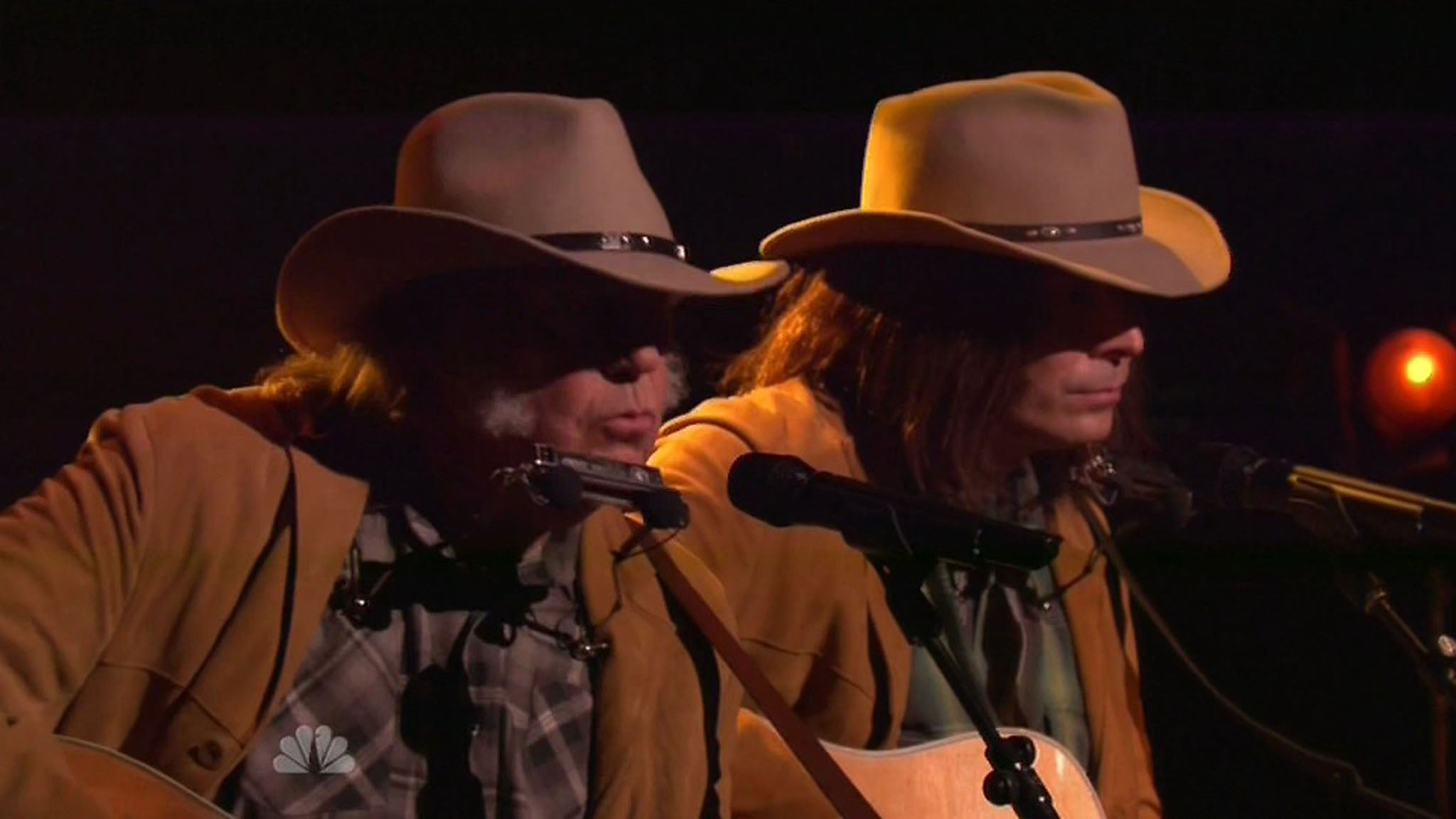 Neil Young and Jimmy Fallon performing 'Old Man'