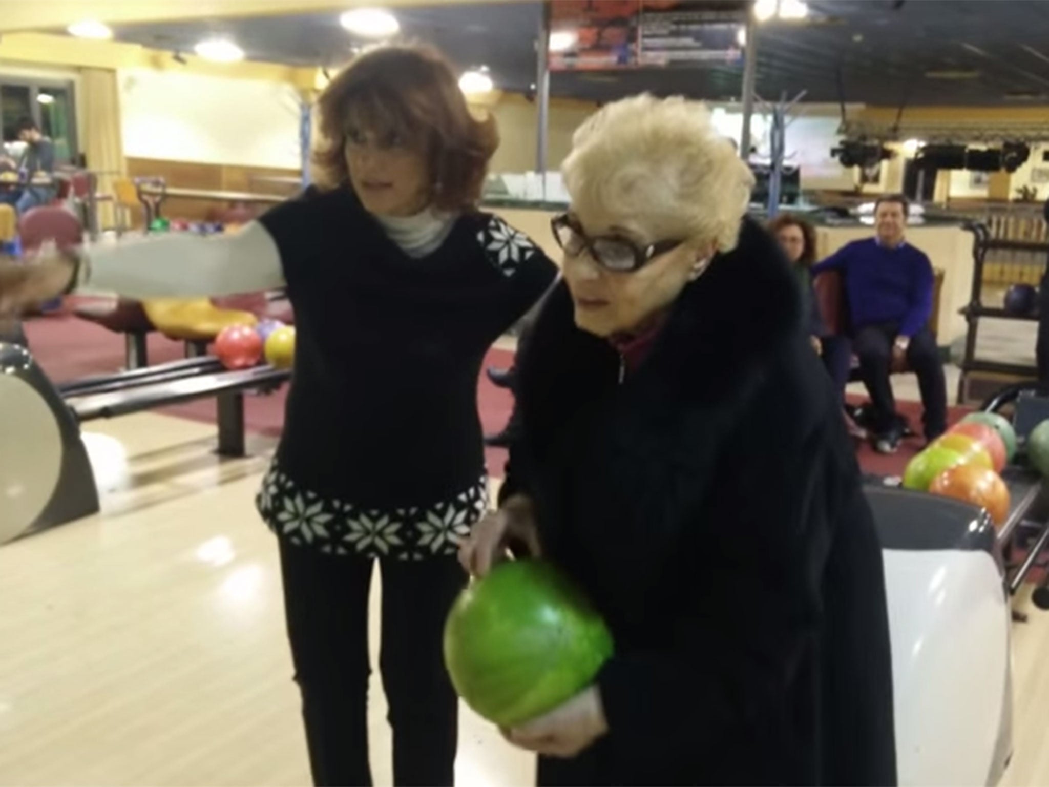 The Italian grandma struggling to get to grips with the ball
