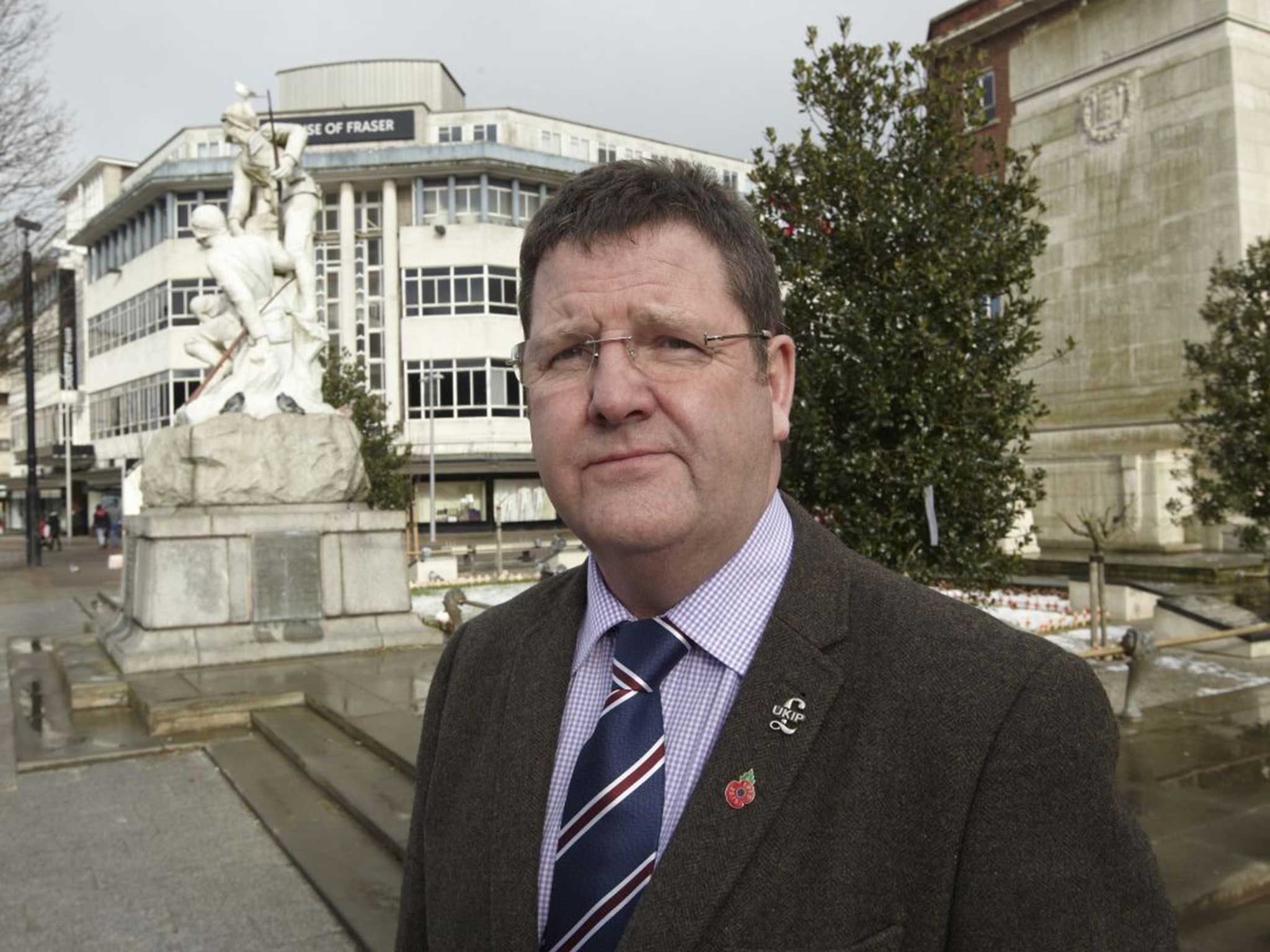 Mike Hookem, in Hull, says Ukip will negotiate with Russia and end co-operation with France