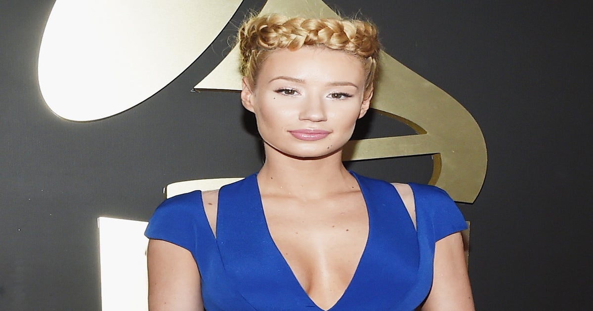 iggy azalea blue dress Iggy Azalea Transforms Into a Braided Goddess at Grammys 2015