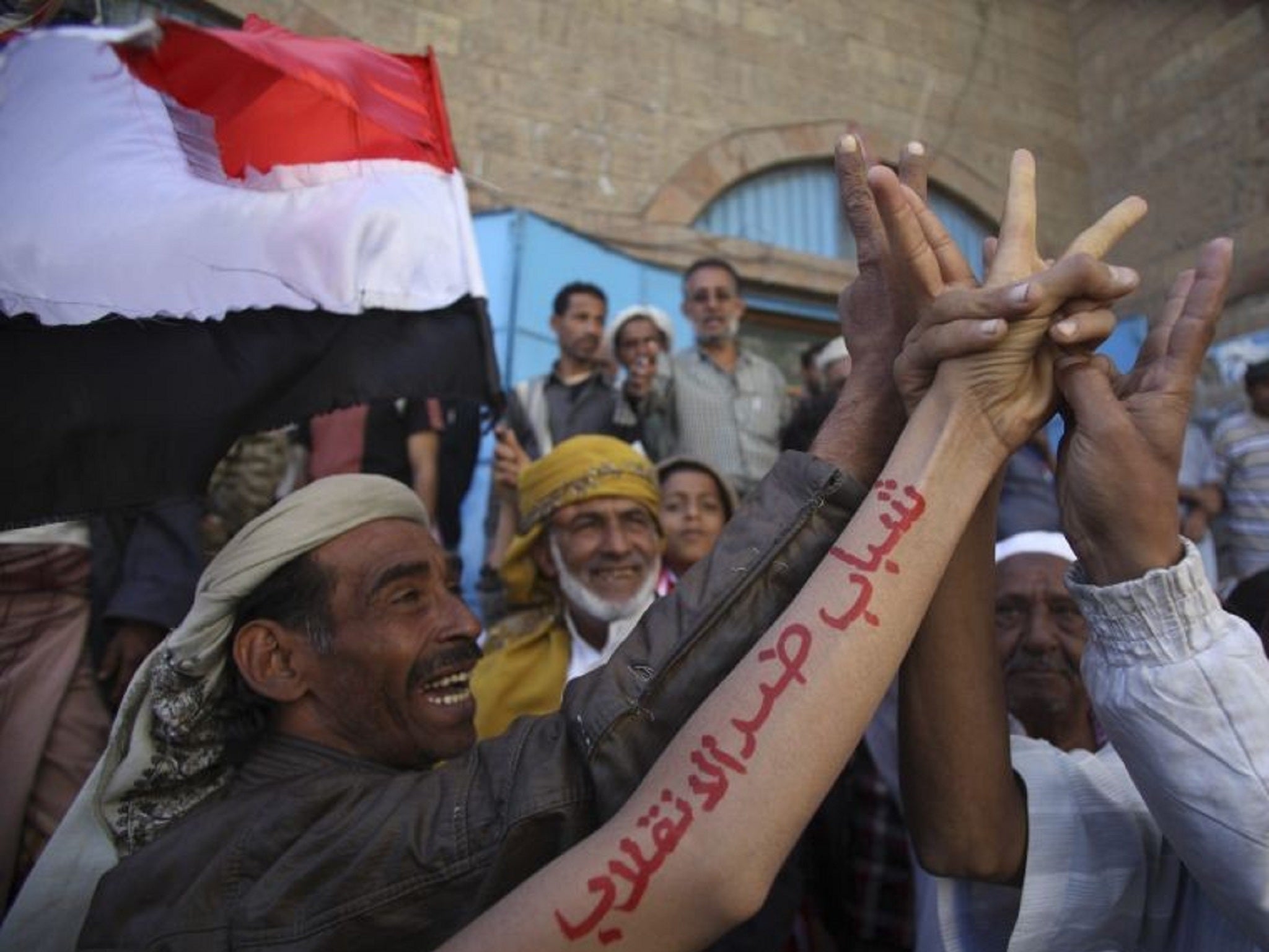 Yemenis rallying against the Houthi takeover and dissolution of parliament
