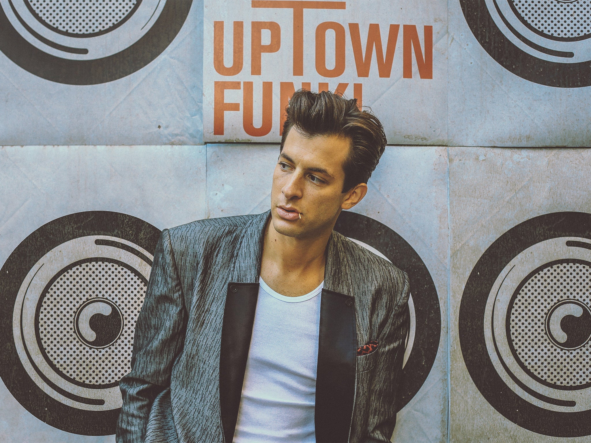 The track is the lead single from Ronson’s album Uptown Special a