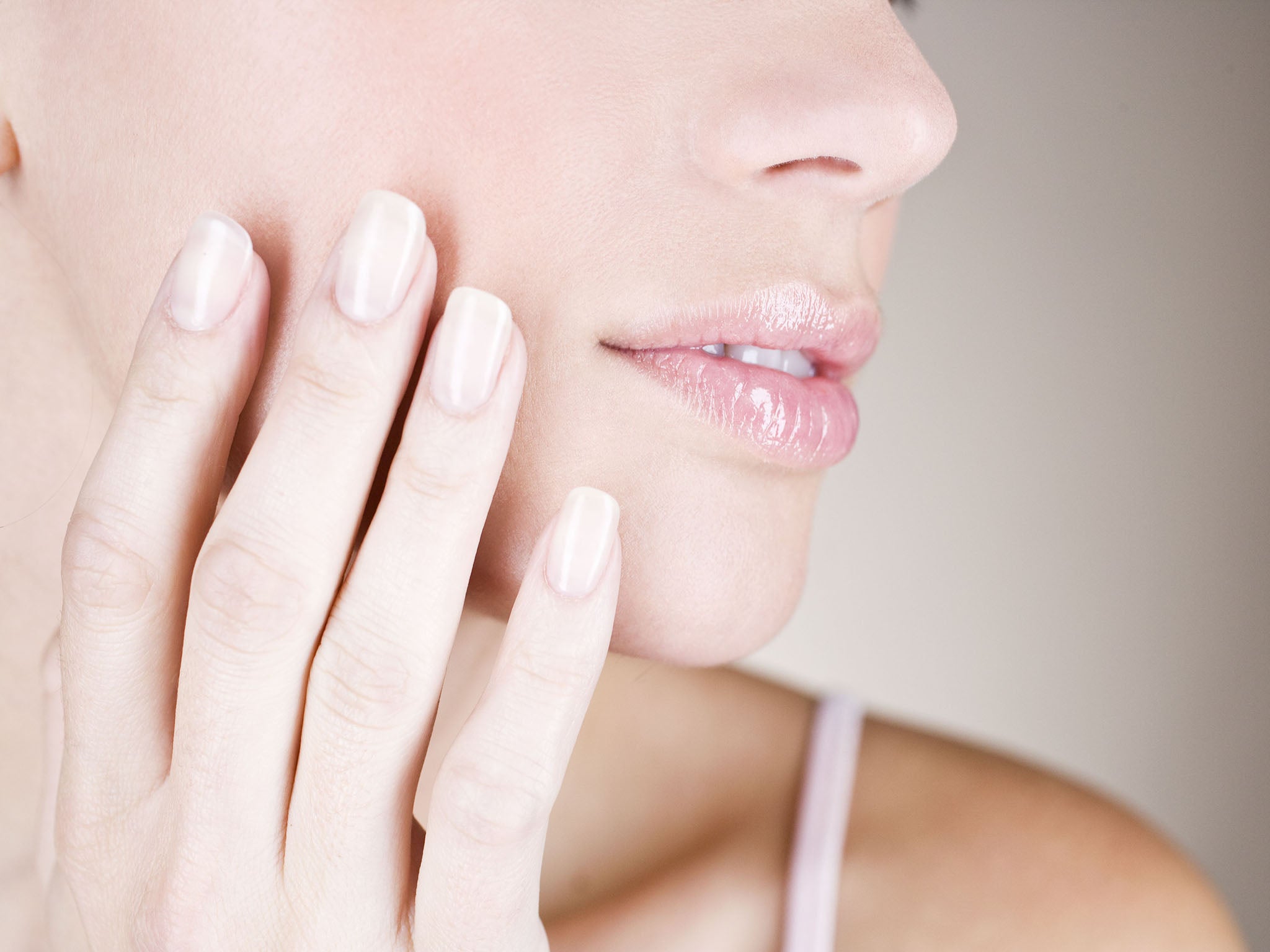 Why Your Nails Break and Peel with Hypothyroidism | Paloma Health