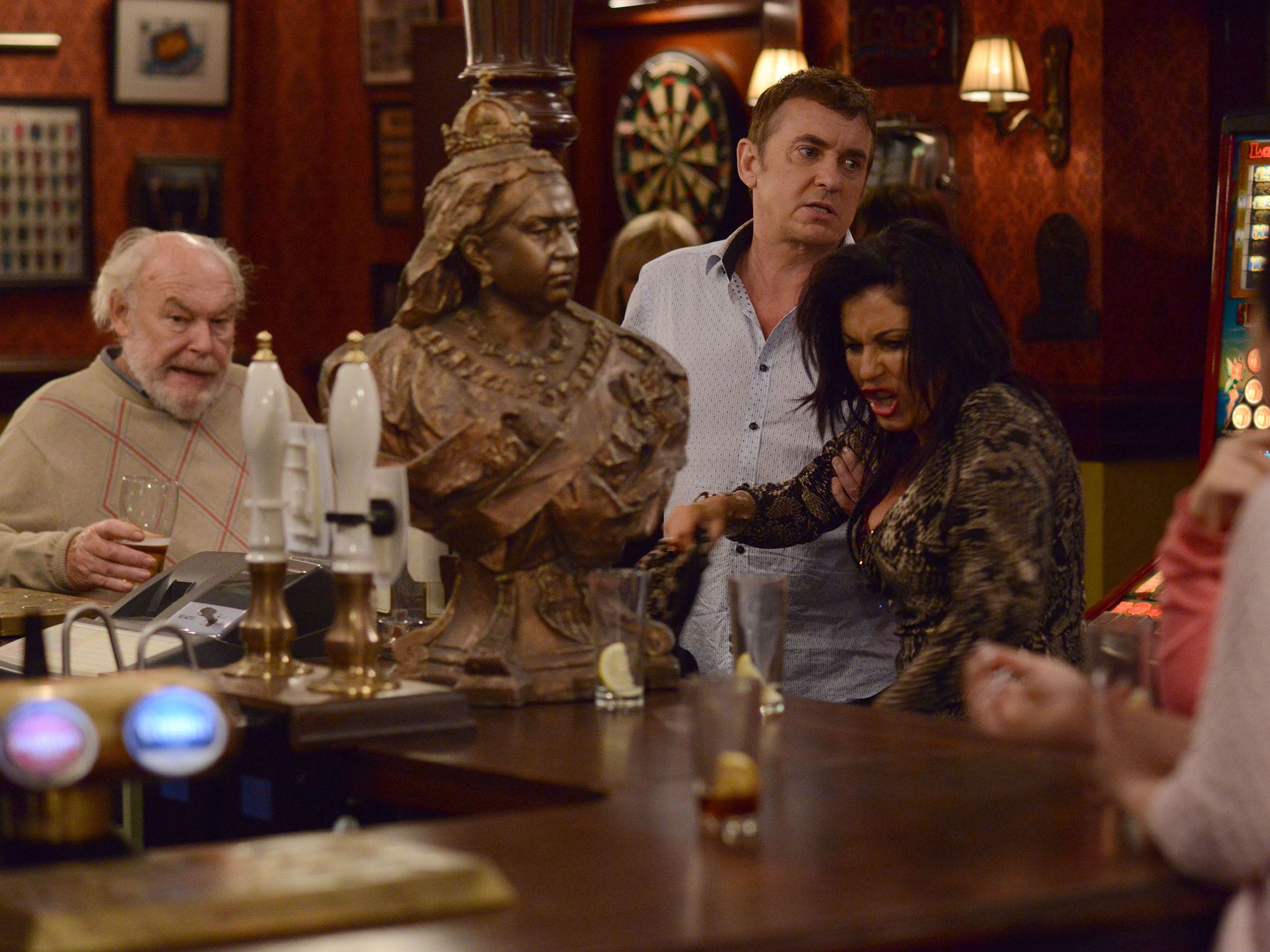 Kat embarrasses herself in the Vic. Stan Carter (Timothy West), Alfie Moon (Shane Richie), Kat Moon (Jessie Wallace)