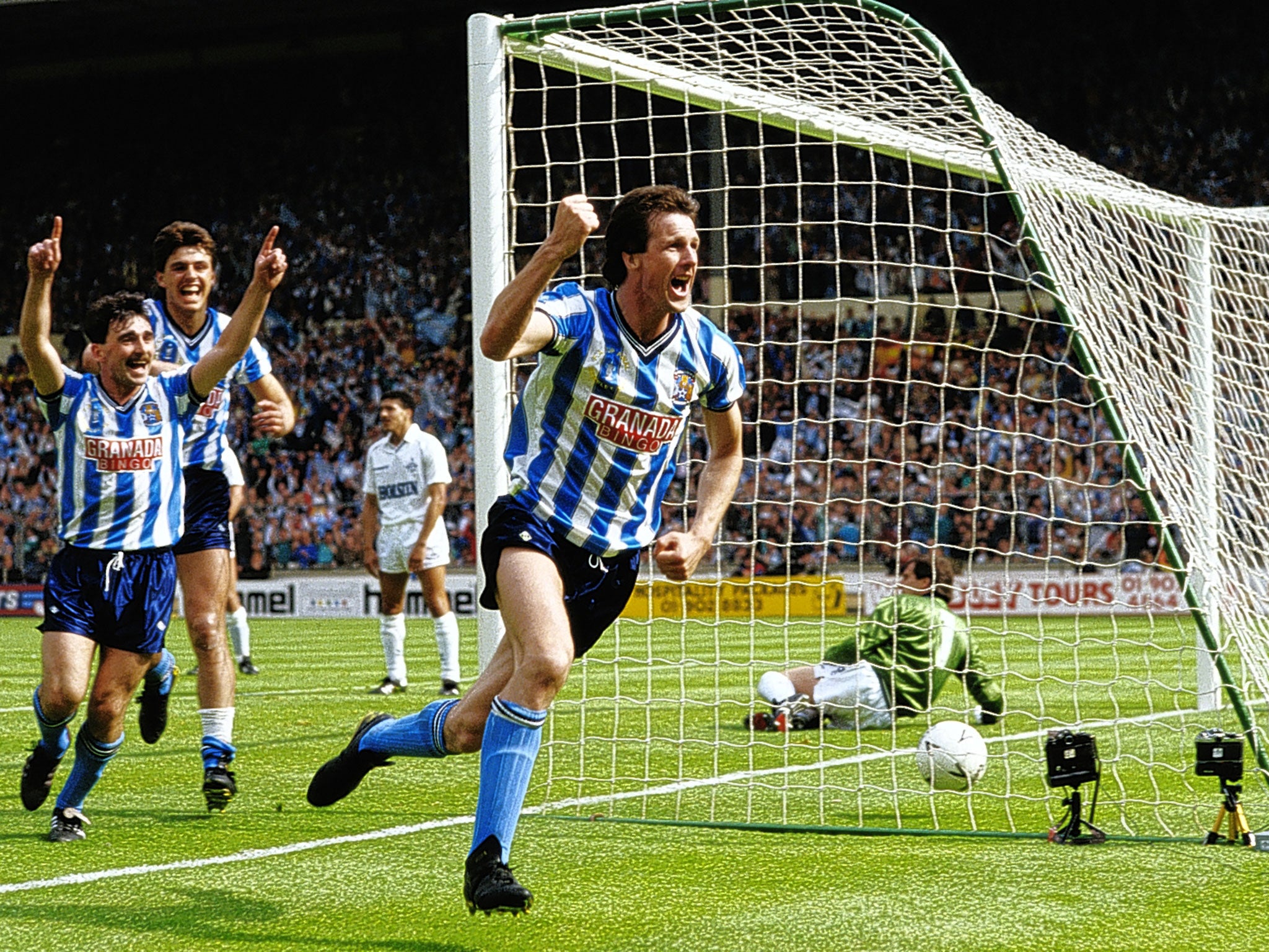 Keith Houchen celebrates after scoring for Coventry City in the 1987 FA Cup final
