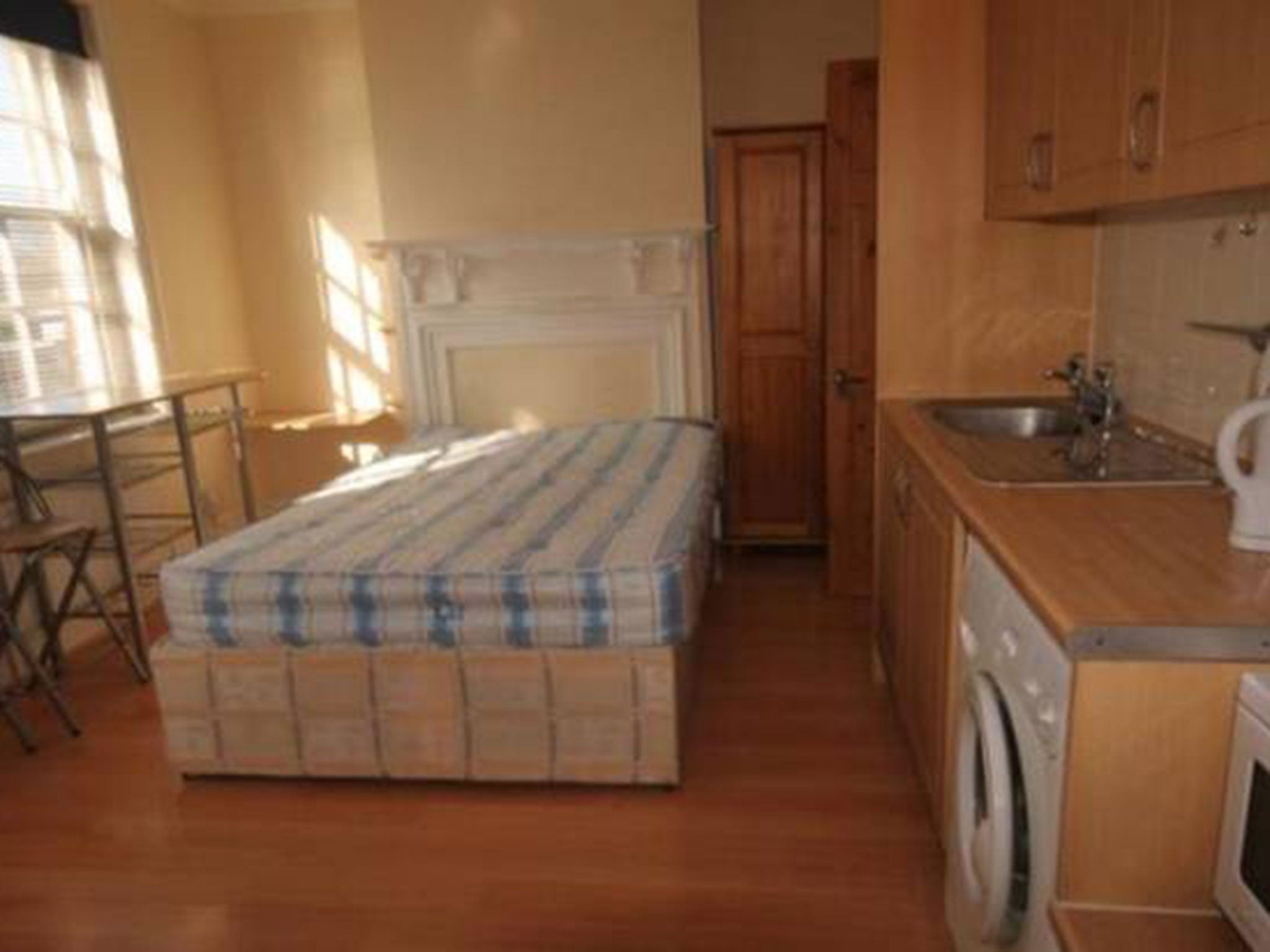 This Ealing flat was available to rent for £804 per month