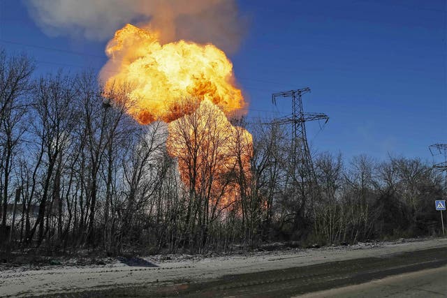 A gas pipe explosion caused by shelling near Debaltseve