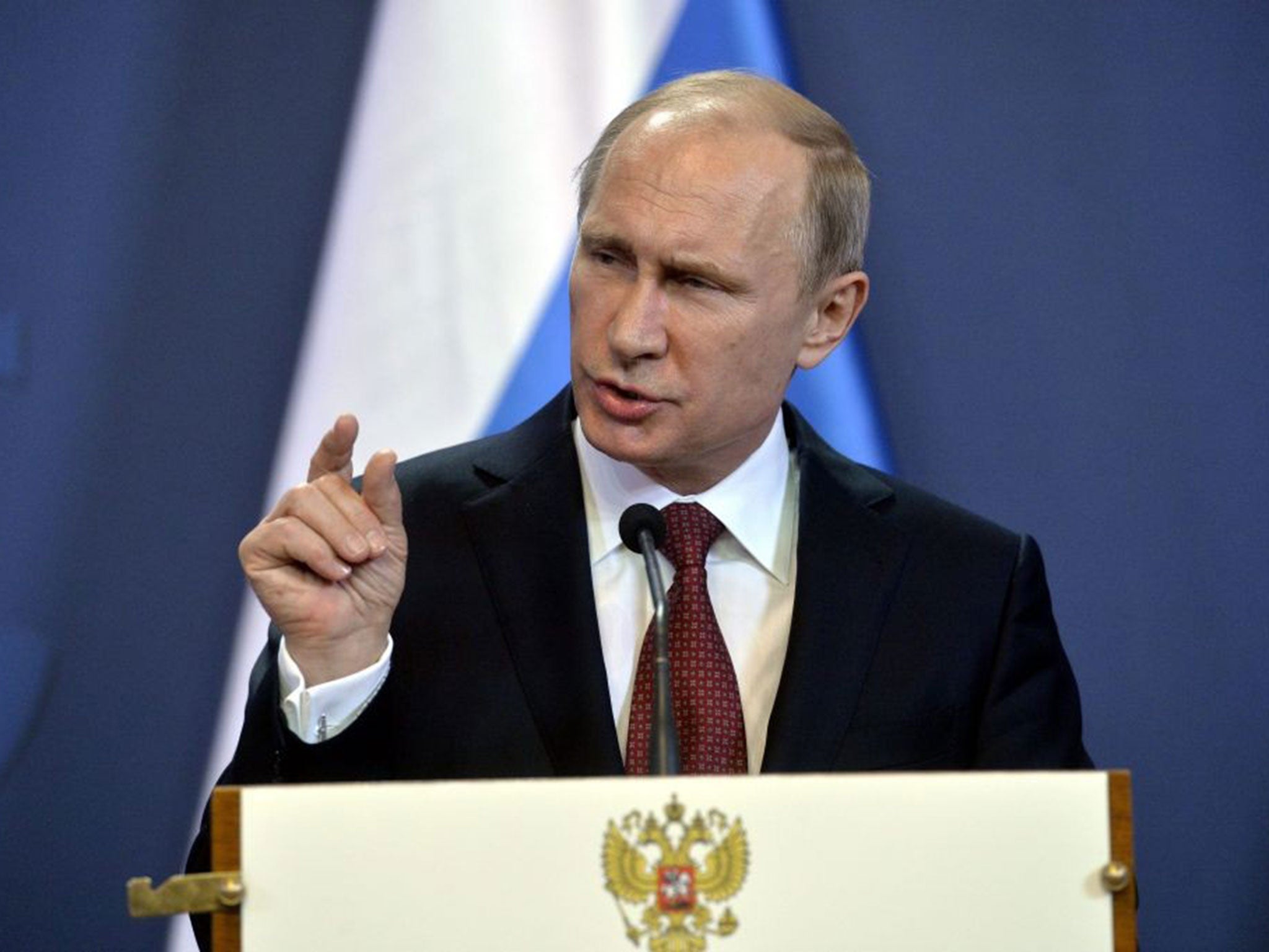 How can Vladimir Putin, who seems bent on a new Cold War, be contained?