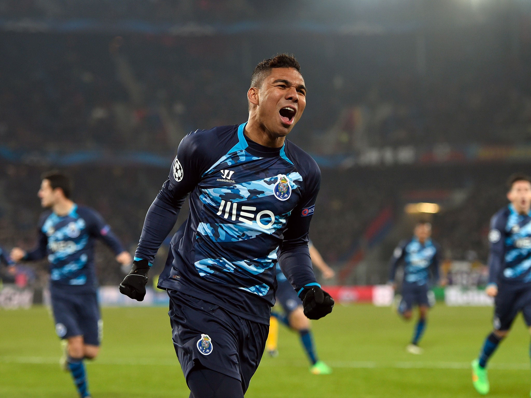 Everton will seek to sign Casemiro on loan