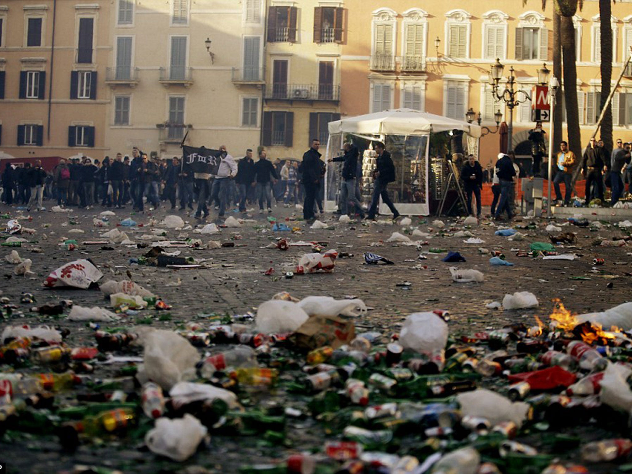 Rome 'devastated' as violent clashes erupt between Feyenord fans and