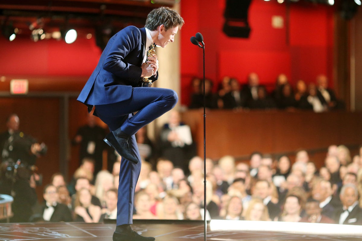 Eddie Redmayne wins Best Actor Oscar for role of Stephen Hawking in The ...
