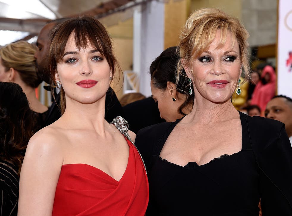 Melanie Griffith and Dakota Johnson at the 2015 Oscars. You could have cut the tension with a knife