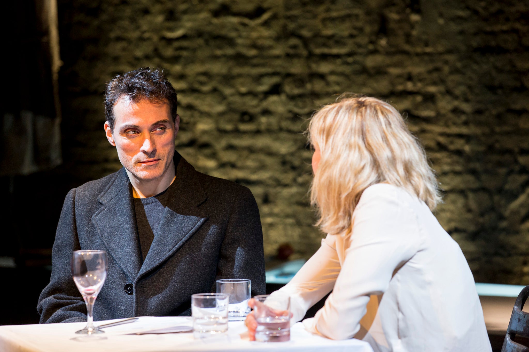 Rufus Sewell and Nancy Carroll in Closer at the Donmar Warehouse