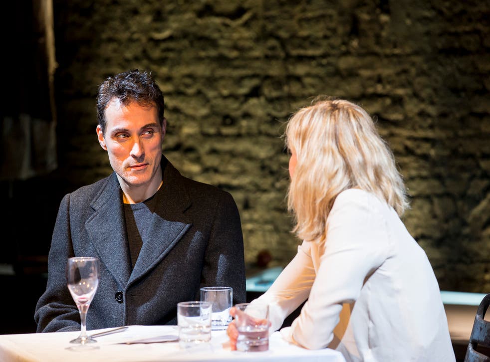 Rufus Sewell and Nancy Carroll in Closer at the Donmar Warehouse 