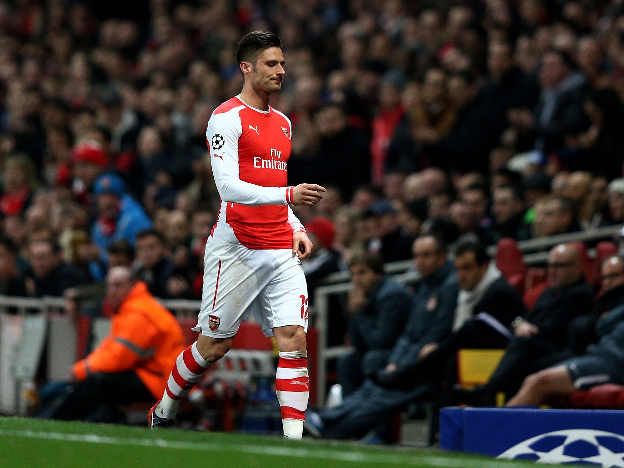 Olivier Giroud was hauled off after a terrible performance in the first leg