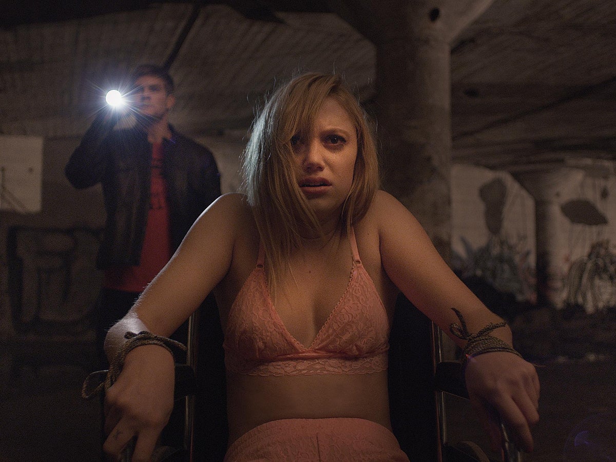 Jennifer Aniston Bound Porn - It Follows, film review: A tense teen horror that gets under the skin | The  Independent | The Independent