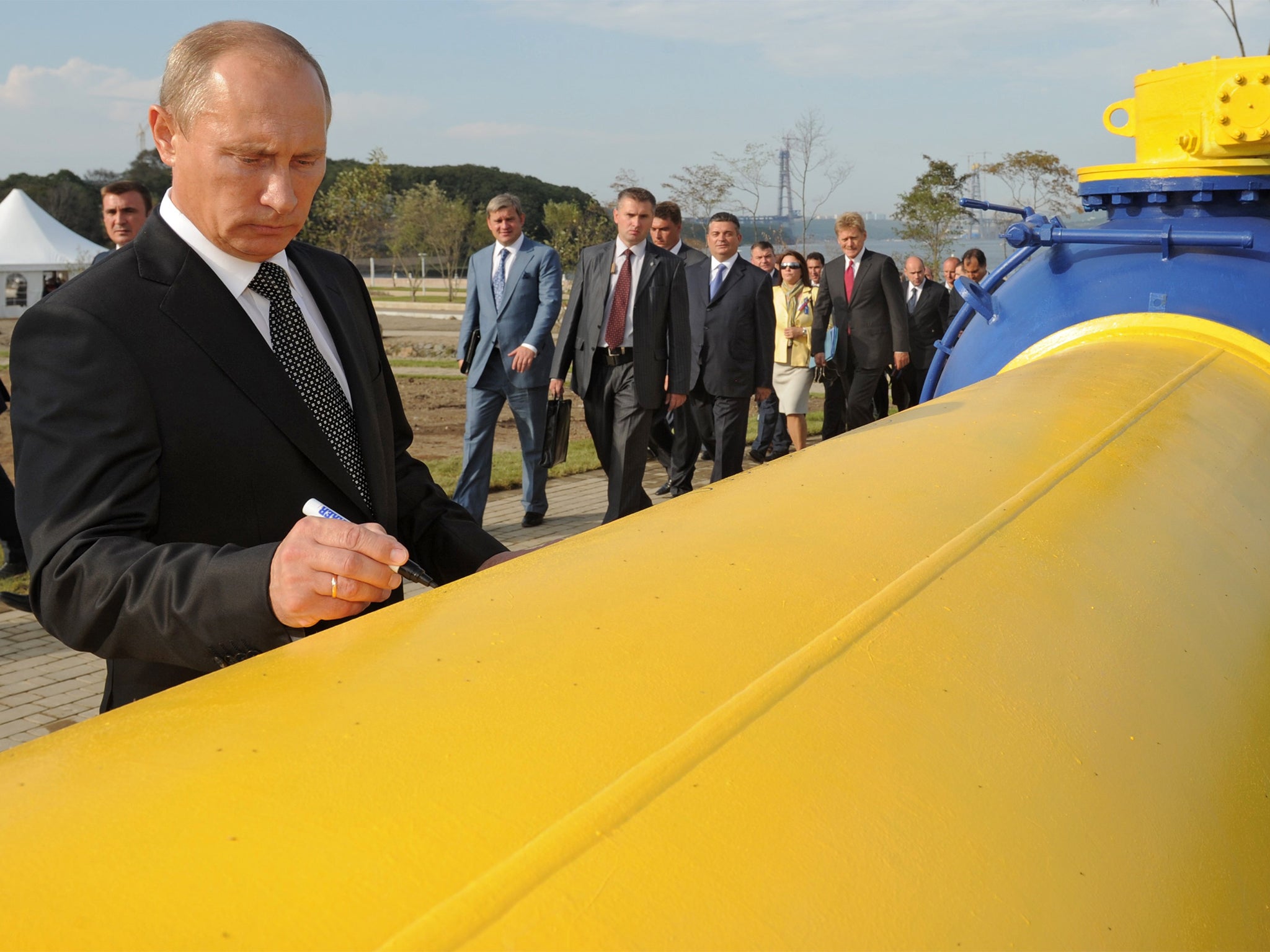 Vladimir Putin at a natural gas pipeline in Vladivostok in Russia’s far east in 2011