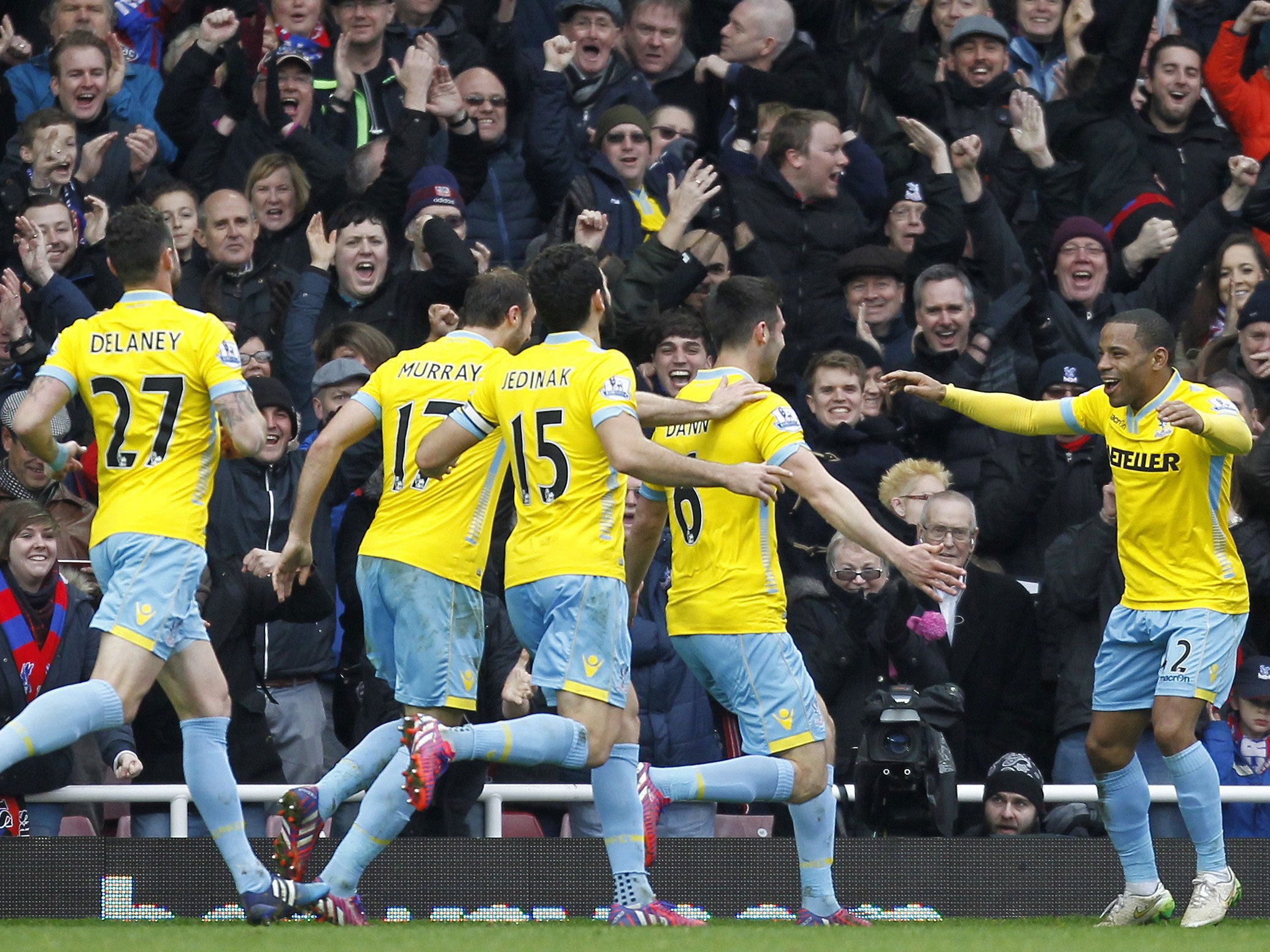 Jason Puncheon celebrates with his teammates as Palace take a 2-0 lead