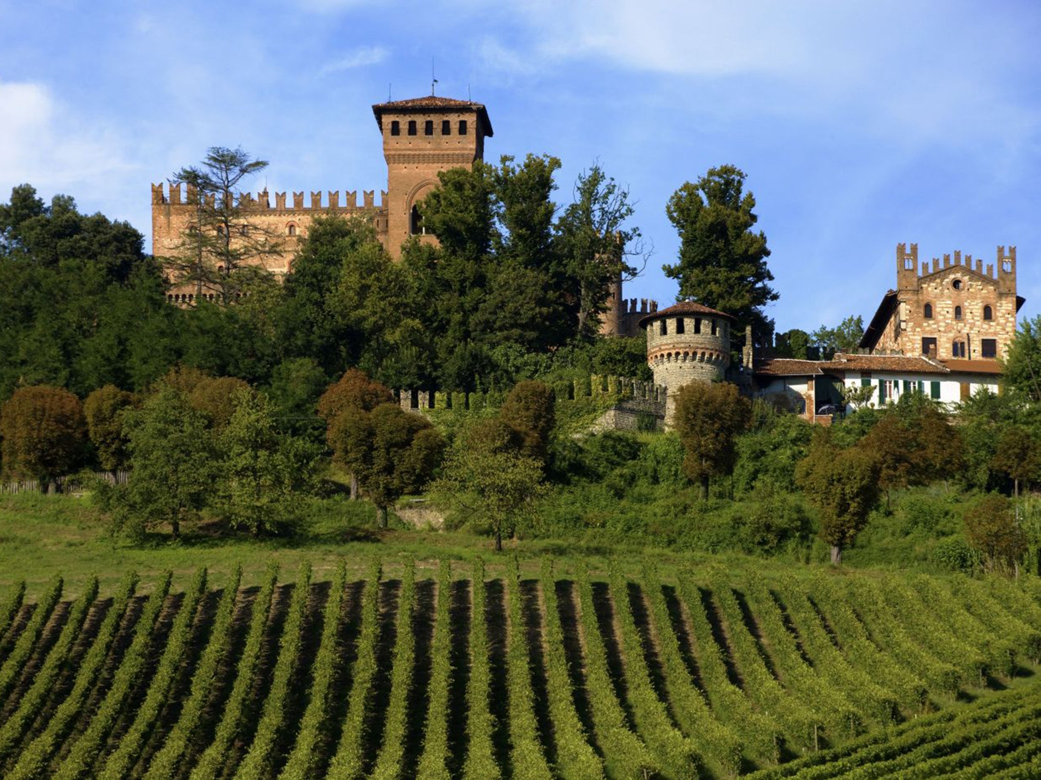 La Bella Vita: Castello di Gabbiano Monferrato is one of the 40 participating mansions and castles