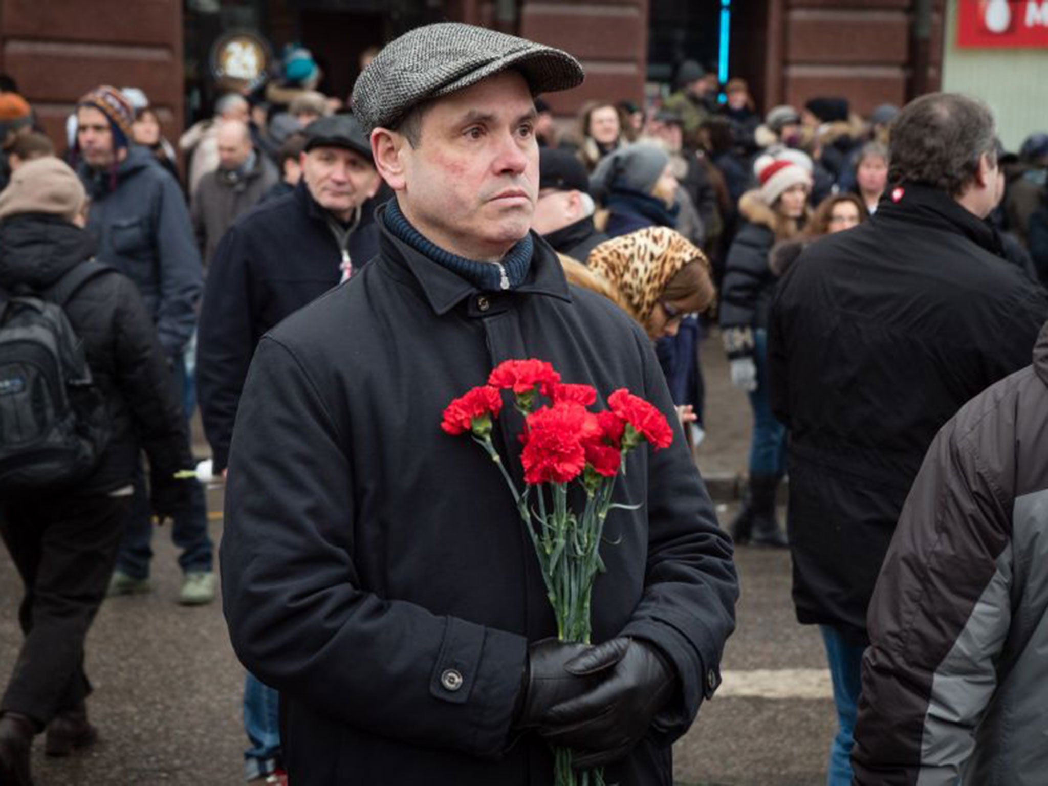Thousands of Russians gathered in a central Moscow square to protest the killing of leading opposition politician Boris Nemtsov