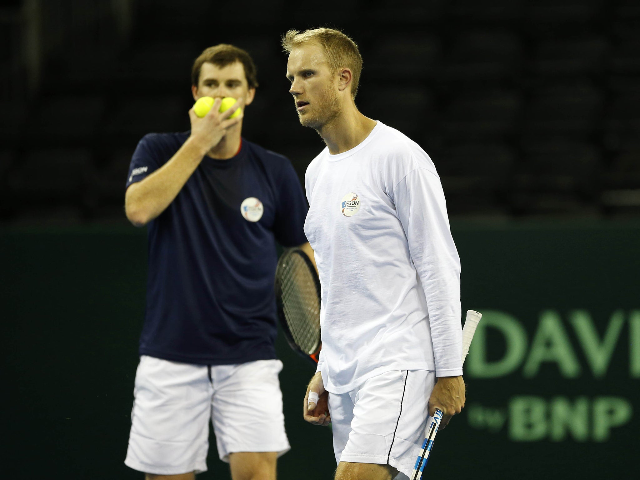 Jamie Murray (left) and Dominic Inglot in training yesterday