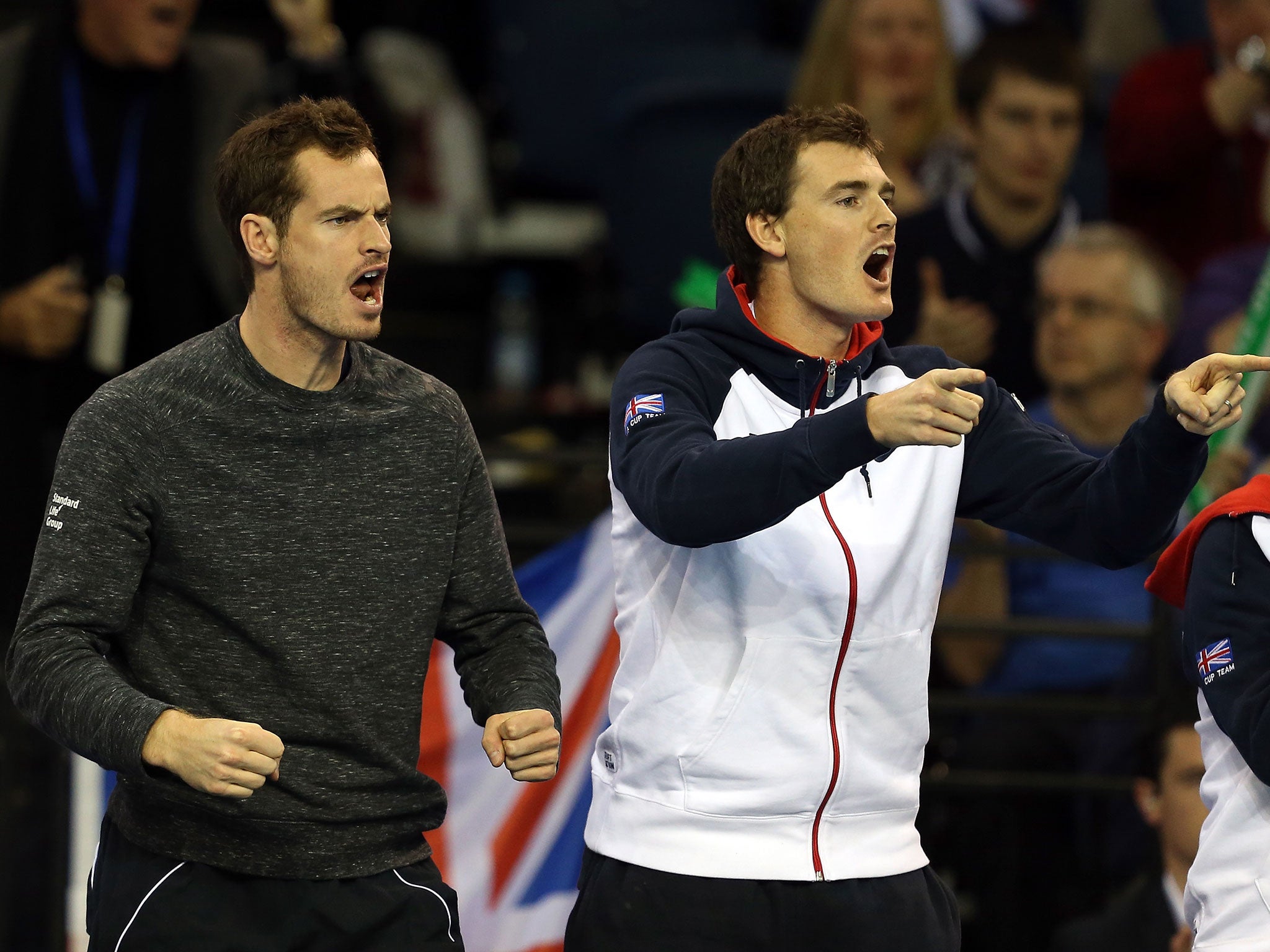 Andy and Jamie Murray cheer on James Ward