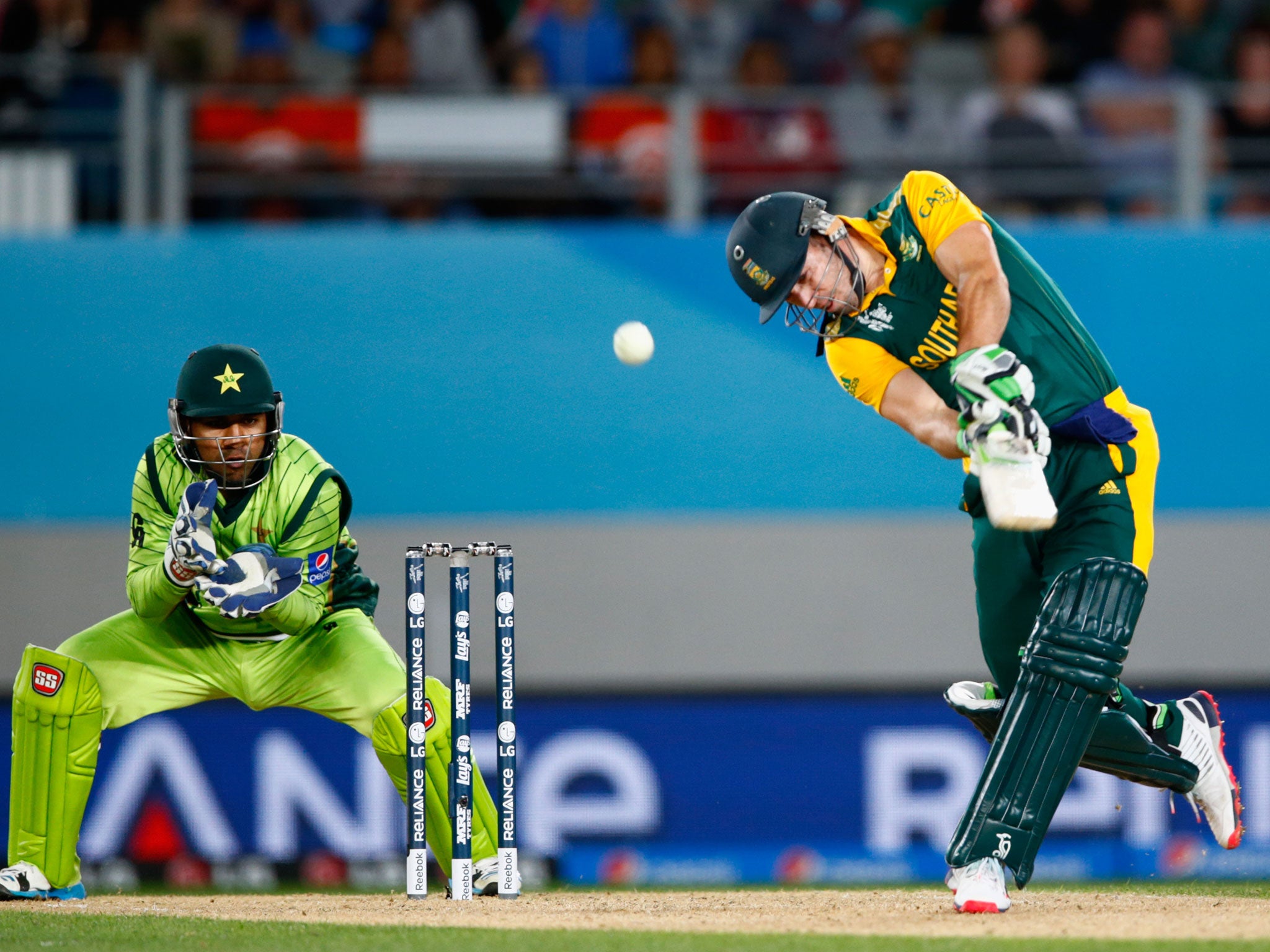 AB De Billiers showed signs of a South African fightback