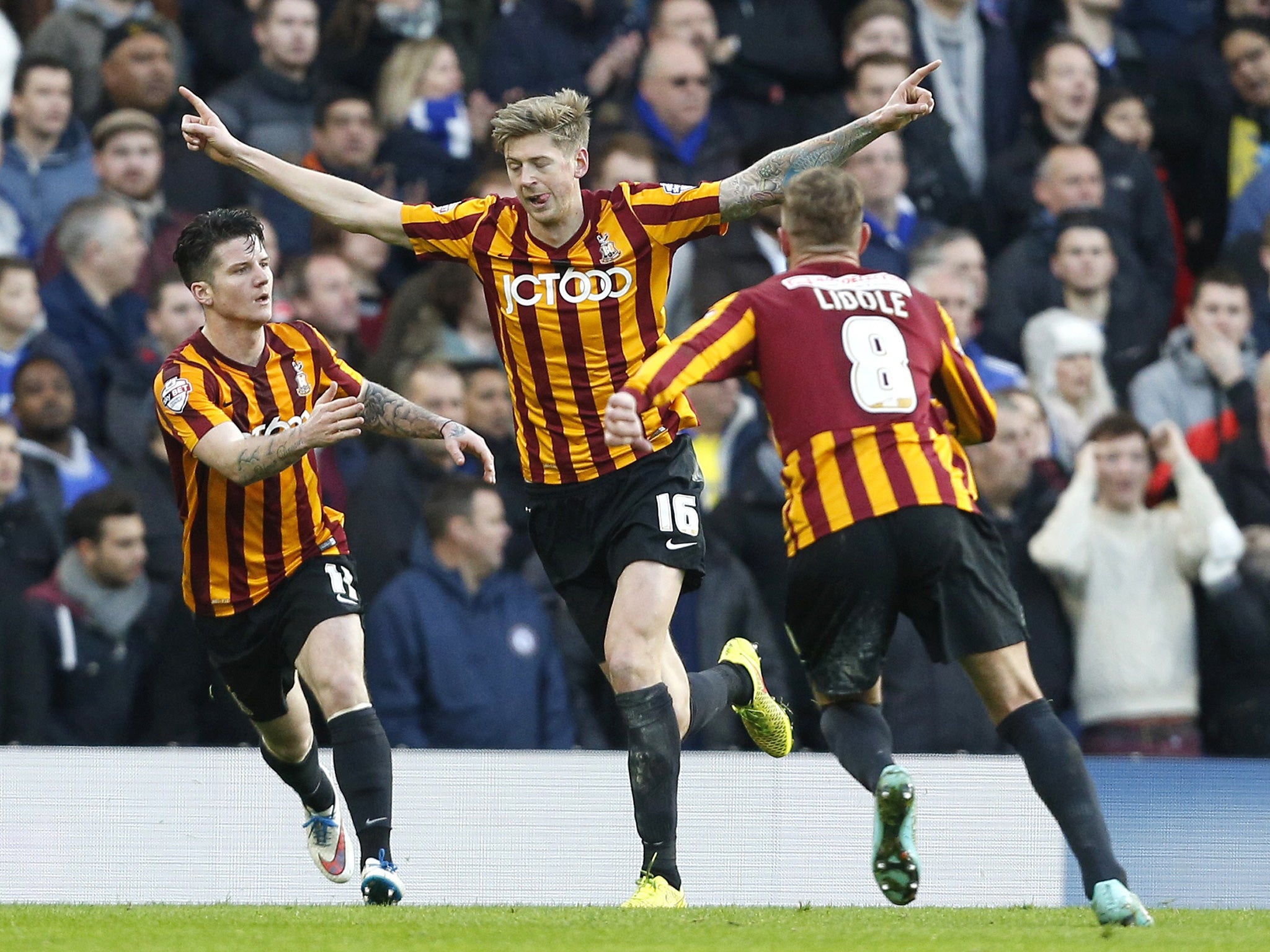 Jon Stead celebrates scoring against Chelsea in Bradford's FA Cup victory