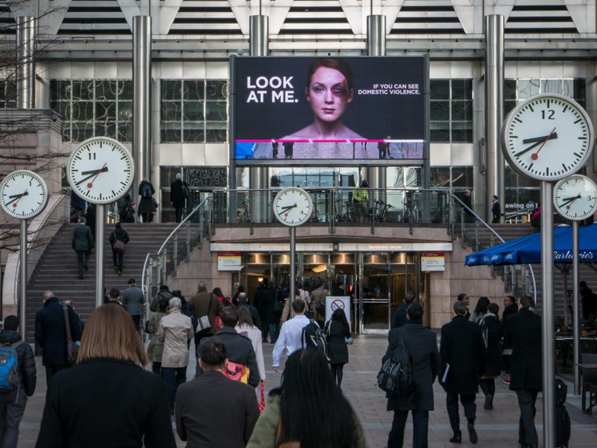 The UK’s first fully interactive billboard, the “Look at Me” campaign is the work of the WCRS advertising agency