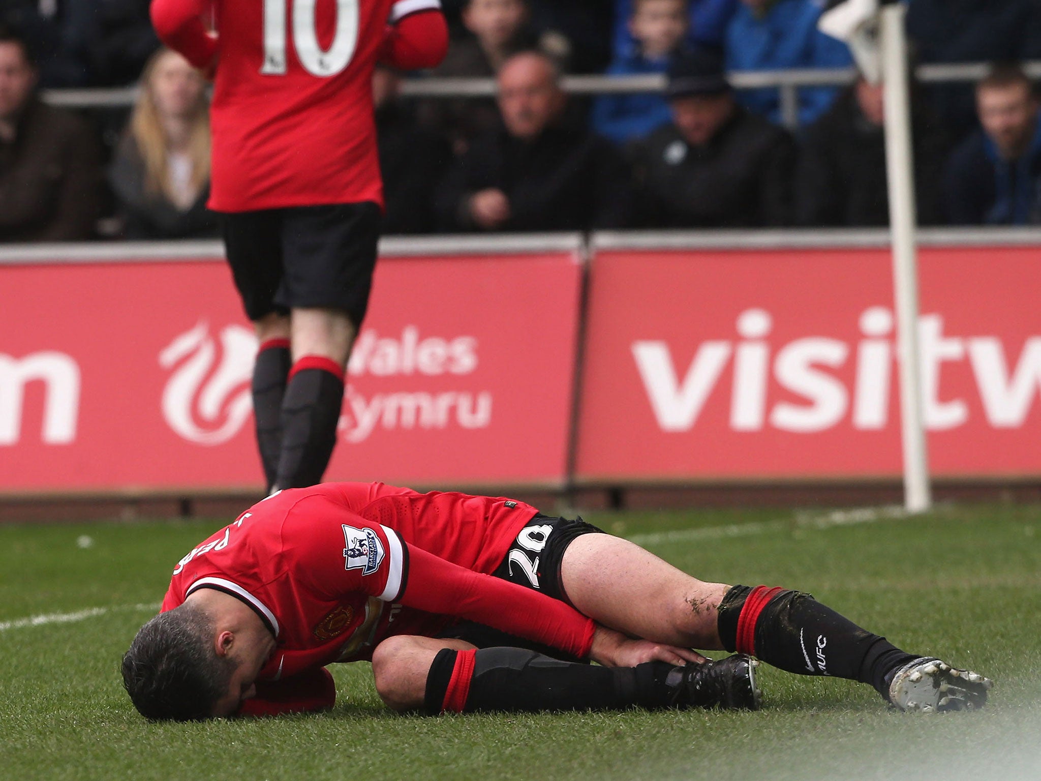 Robin van Persie suffered an ankle injury in the defeat to Swansea