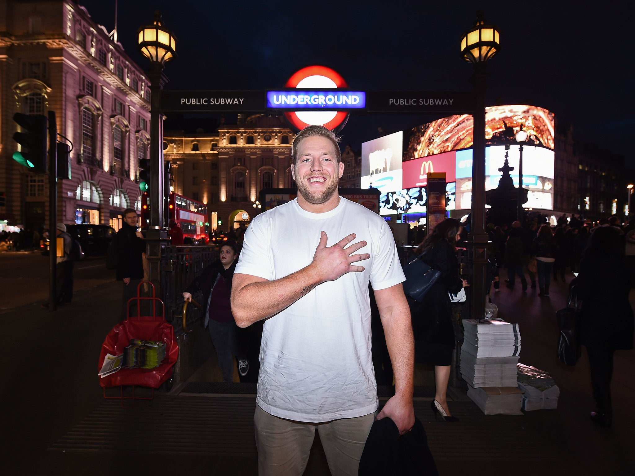 Swagger then took a look around central London as seen here in Piccadilly Circus