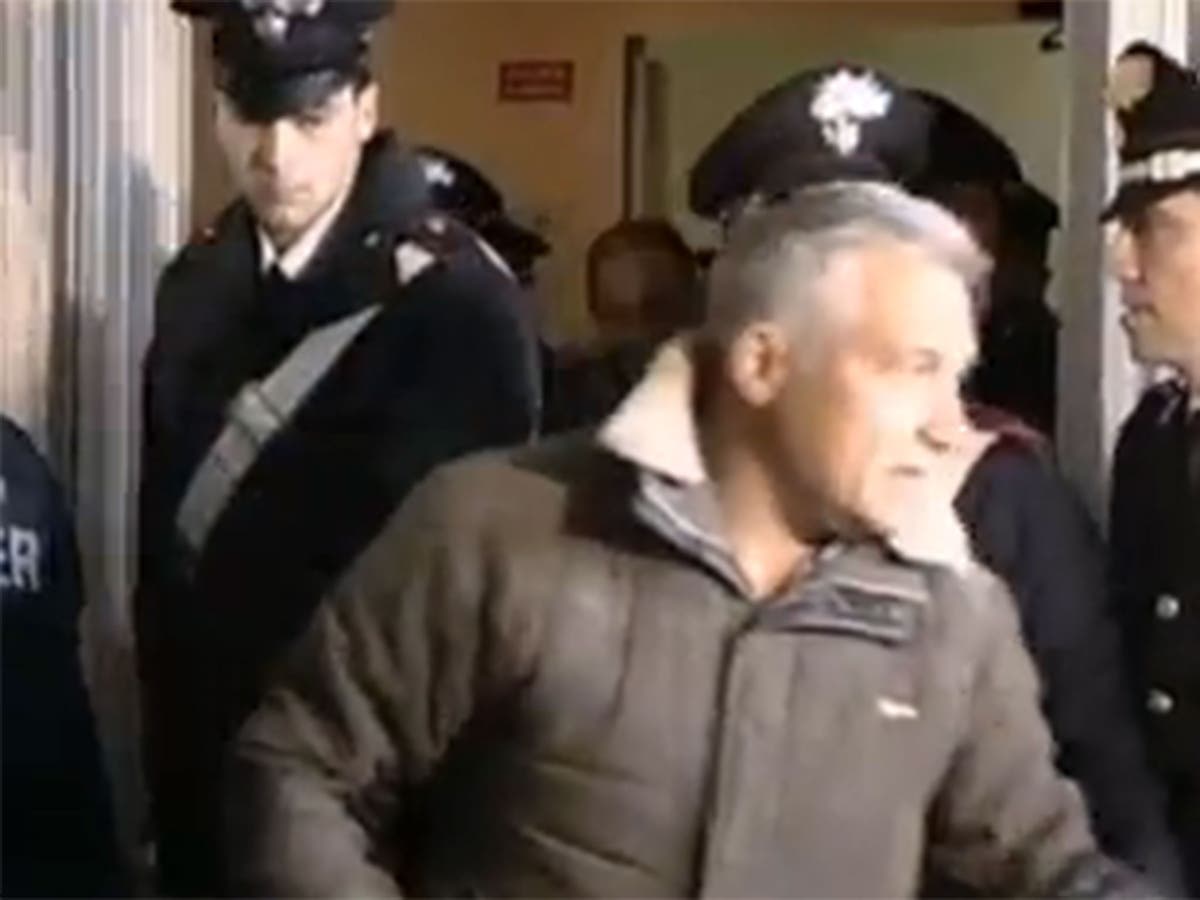 Italian anti-mafia police arrest dozens in sting against Naples gang ...
