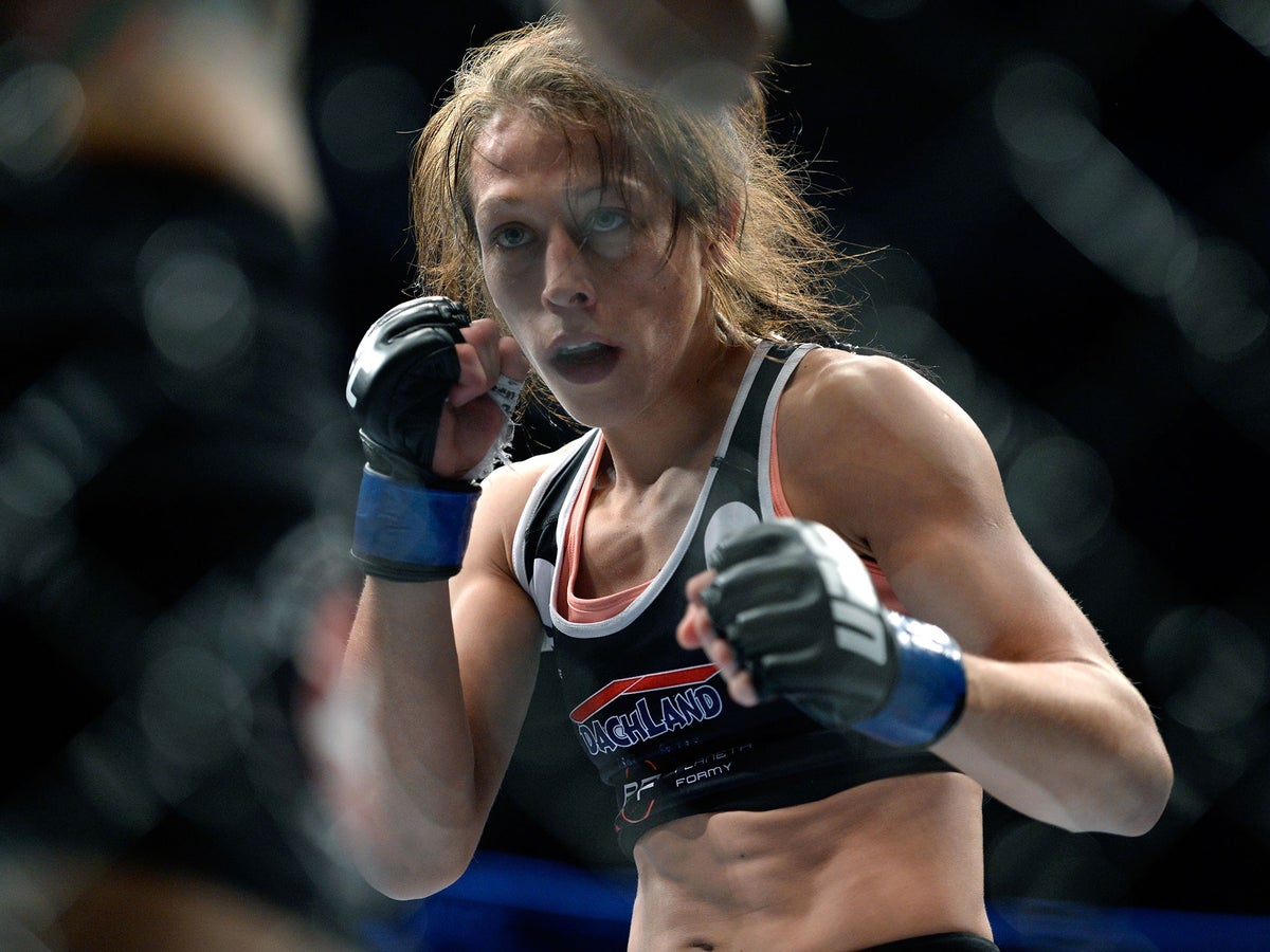 Ufc 185 Joanna Jedrzejczyk Profile Just For Kicks And A Ufc World Title The Independent The Independent