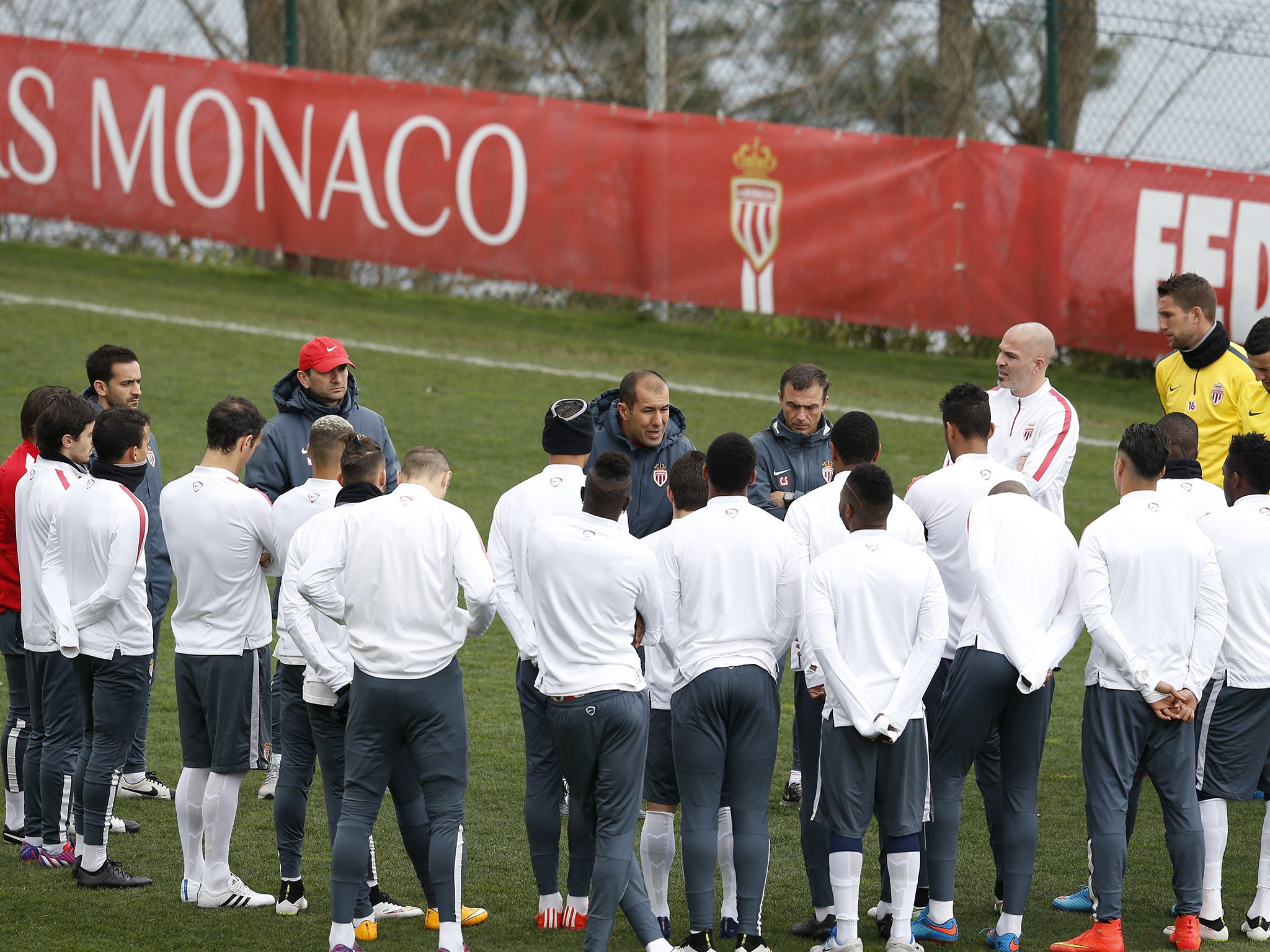 What way will Leonardo Jardim approach the game?
