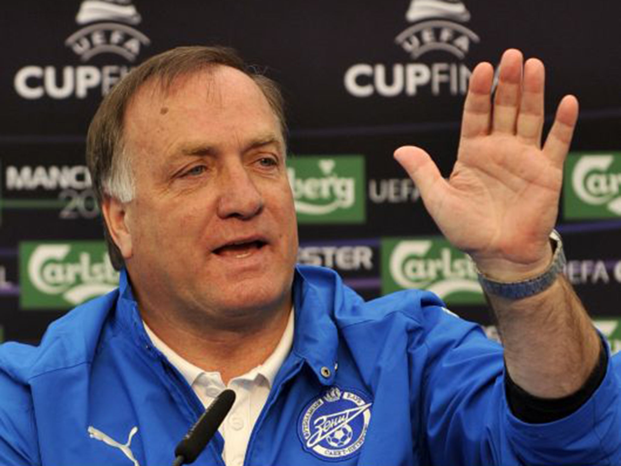 Dick Advocaat will be handed a short-term contract to keep Sunderland in the Premier League