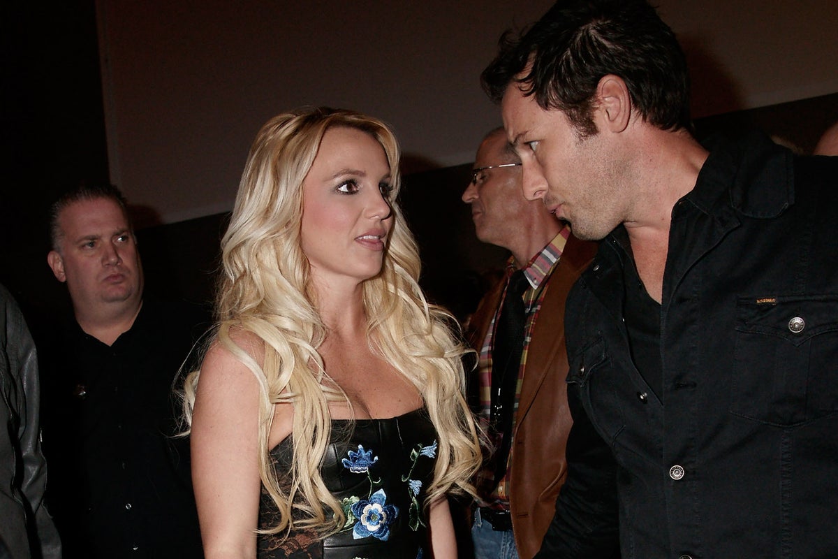 Britney Spears reclaims the word 'bitch' from misogynists with empowering redefinition
