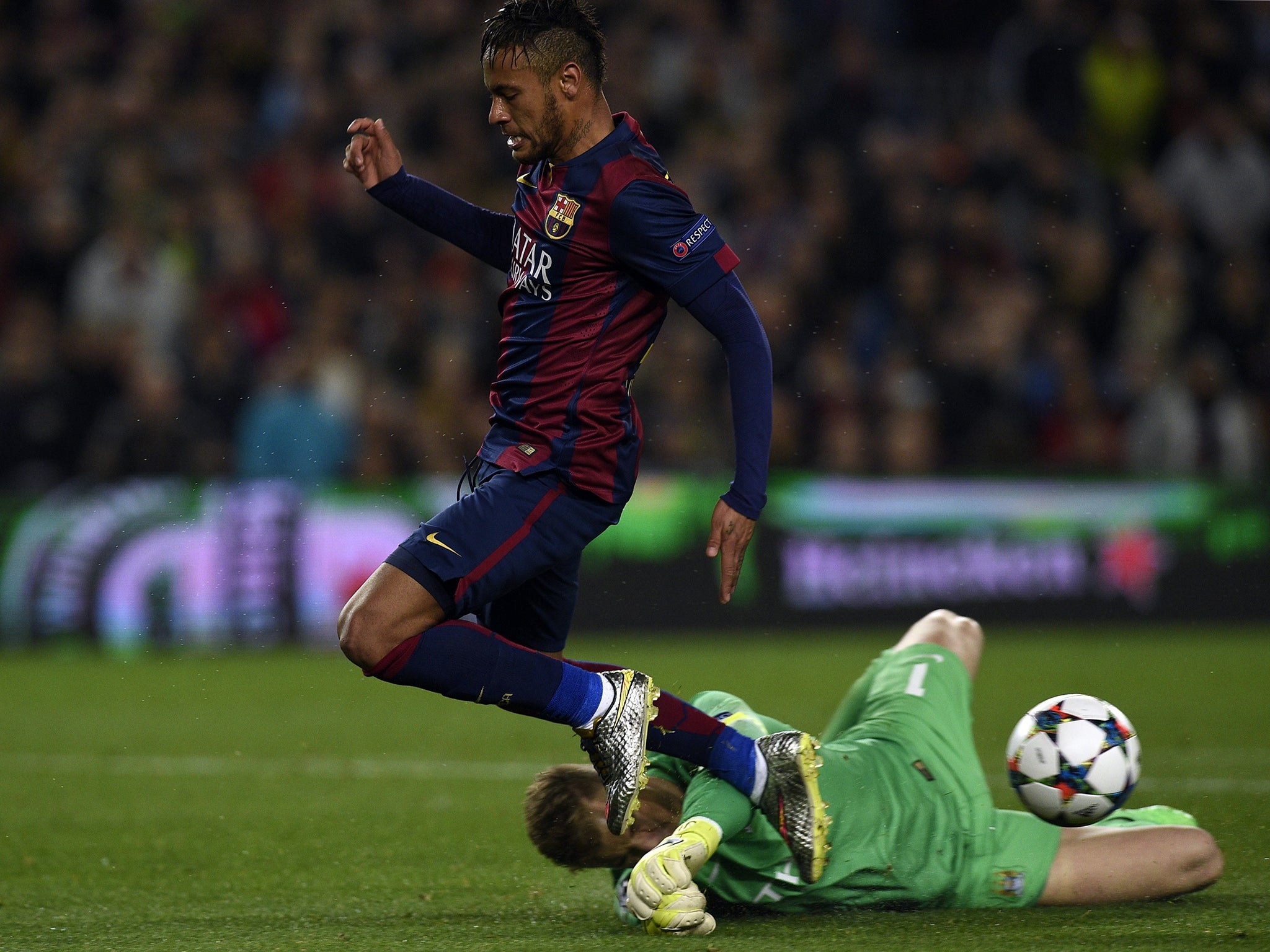 Joe Hart saves from Neymar