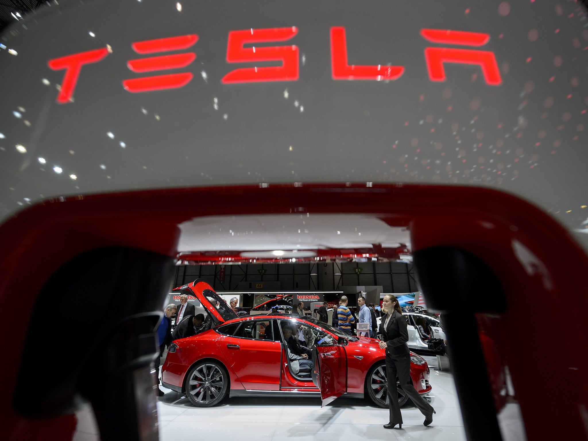 Tesla's acceleration into electric long-haul vehicles has been met with scepticism from some experts